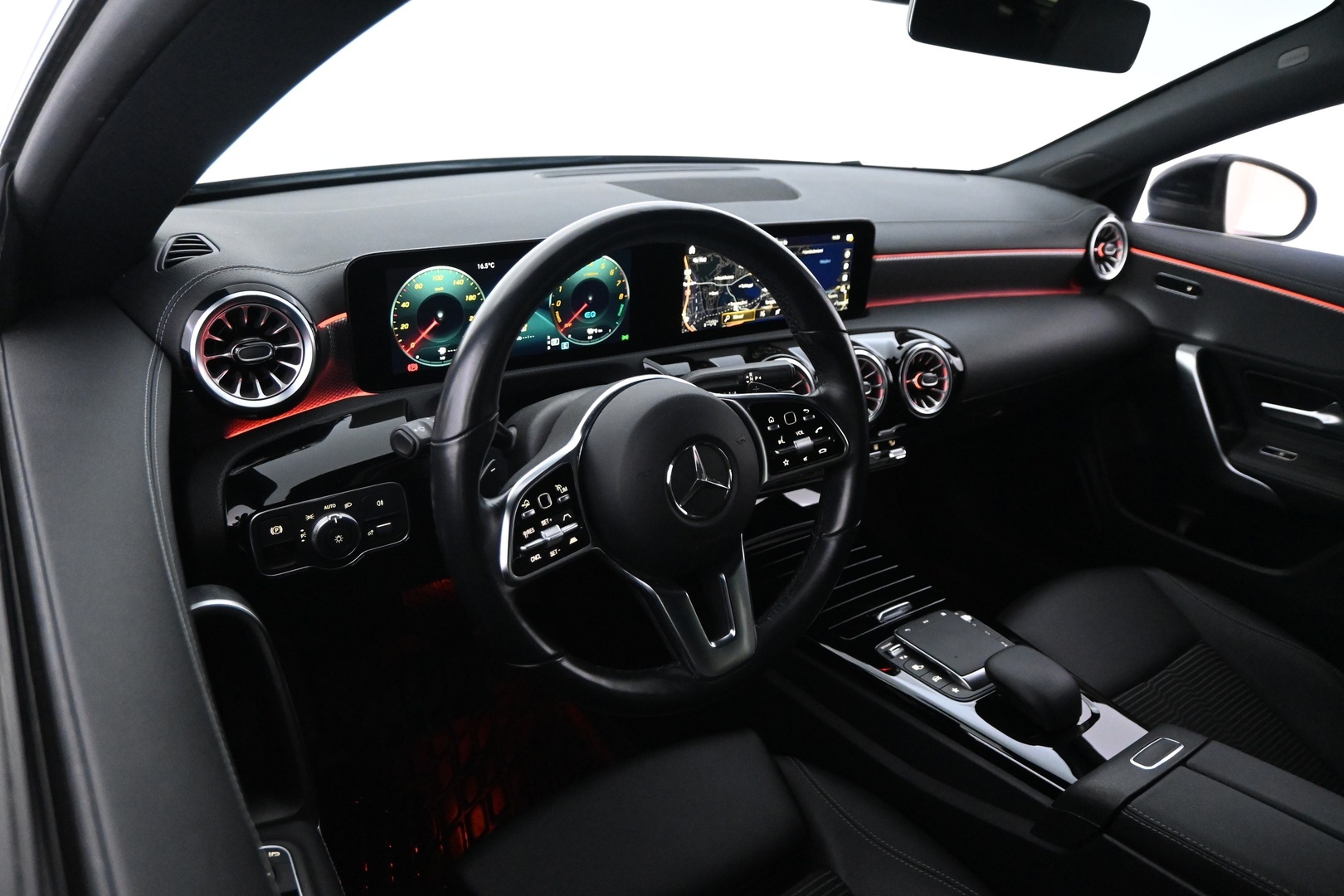 MERCEDES-BENZ CLA 2023