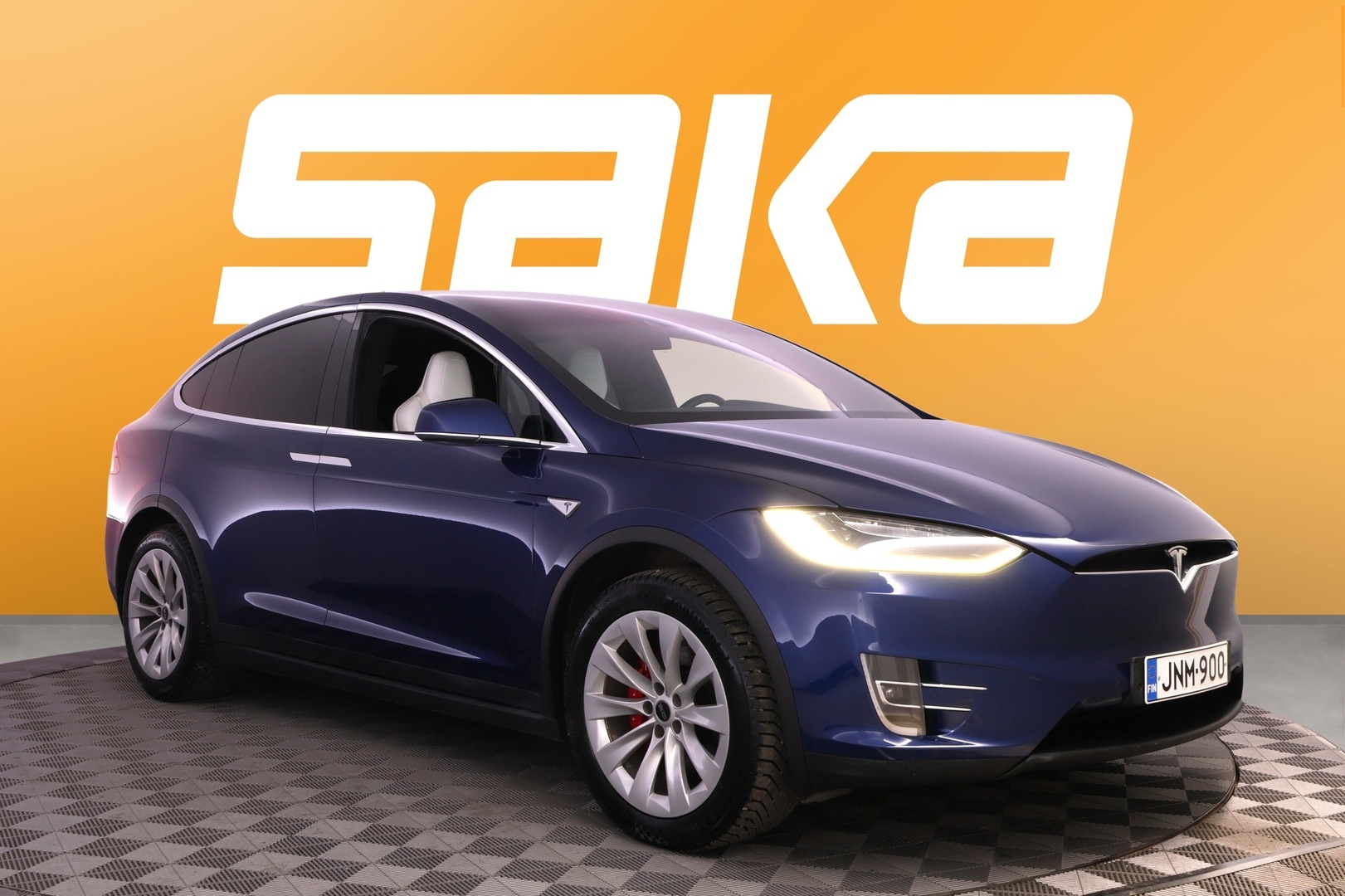 TESLA Model X 2016