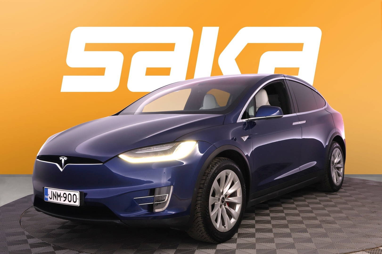 TESLA Model X 2016
