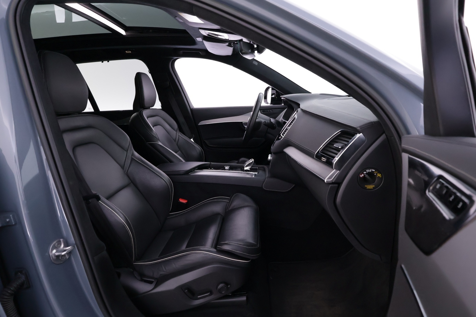 VOLVO XC90 2023