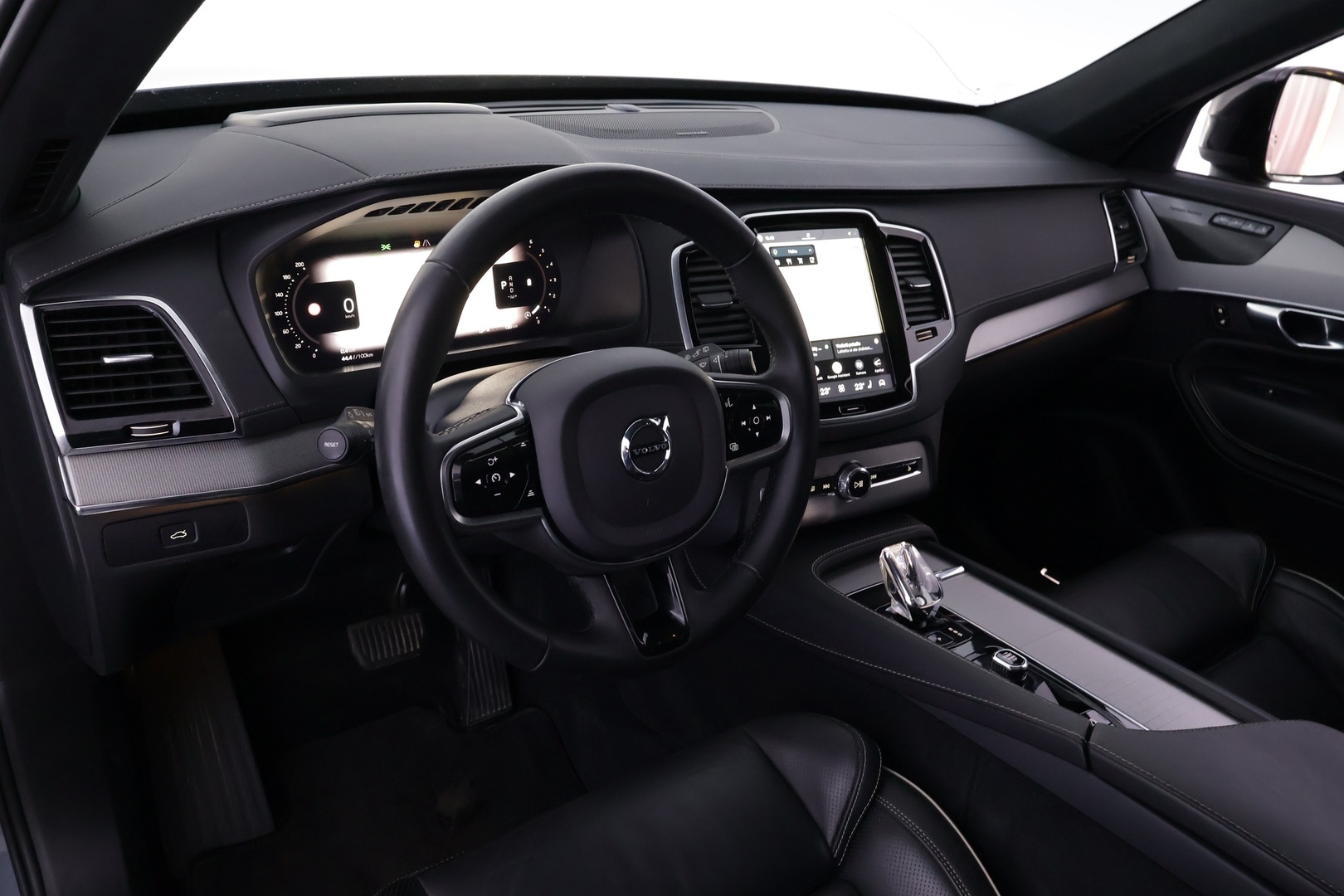 VOLVO XC90 2023