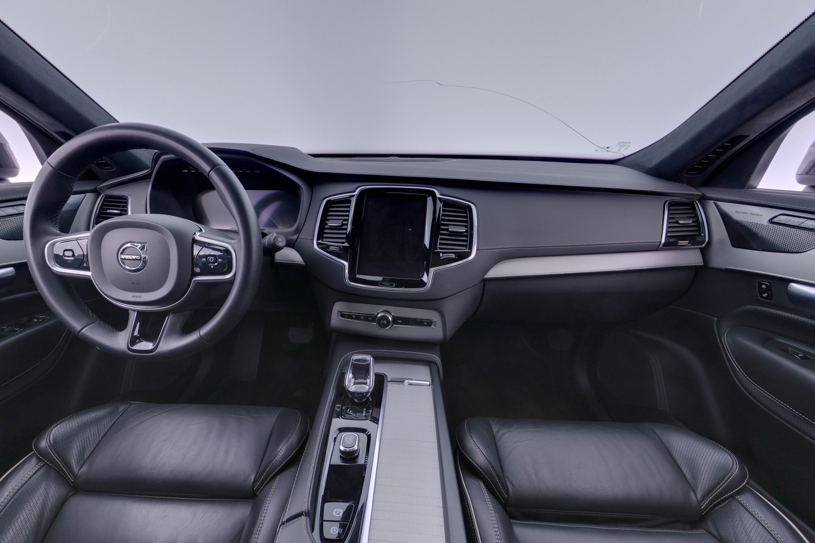 VOLVO XC90 2023