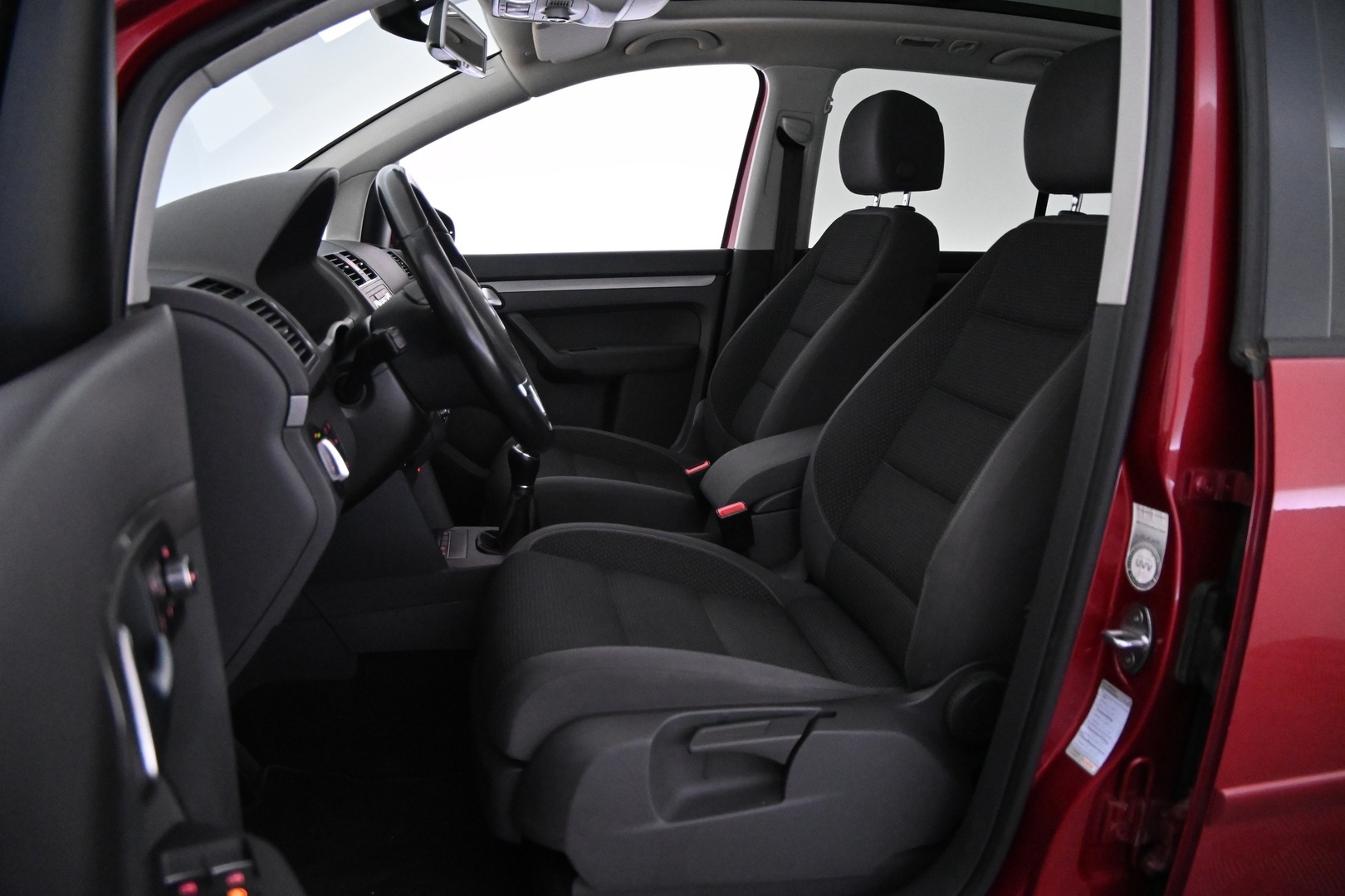 VOLKSWAGEN Touran 2013