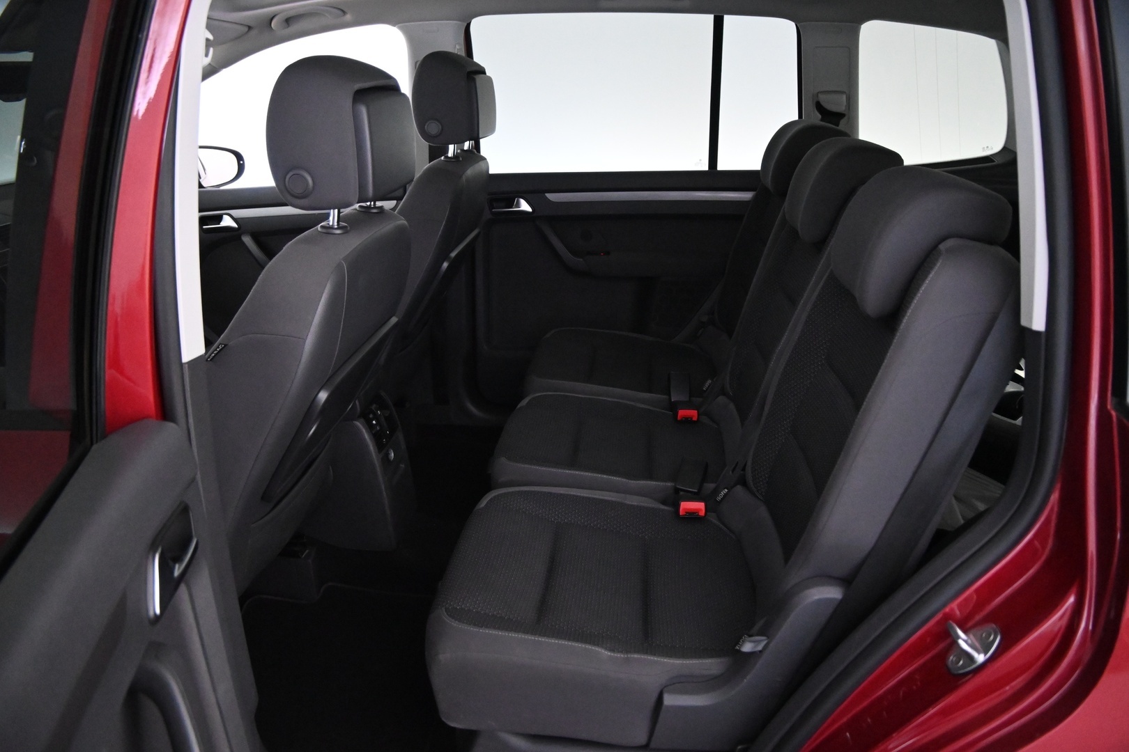 VOLKSWAGEN Touran 2013