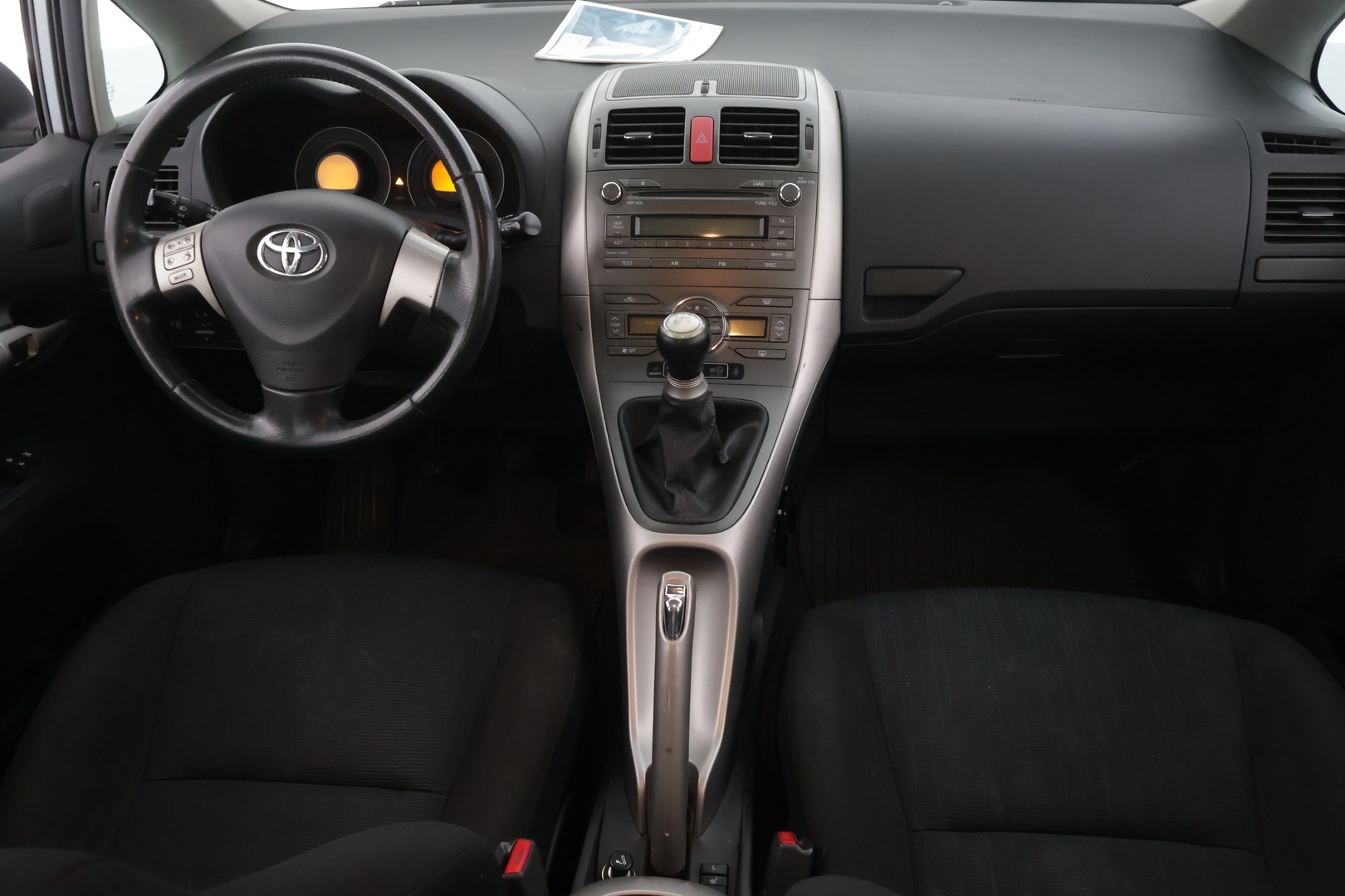 TOYOTA Auris 2009