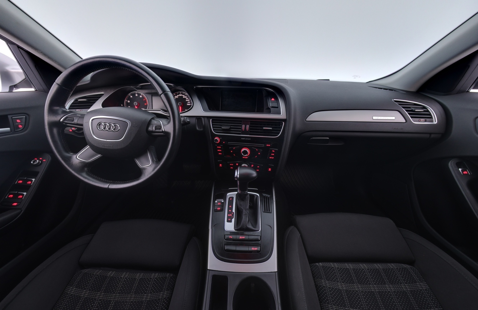 AUDI A4 2012