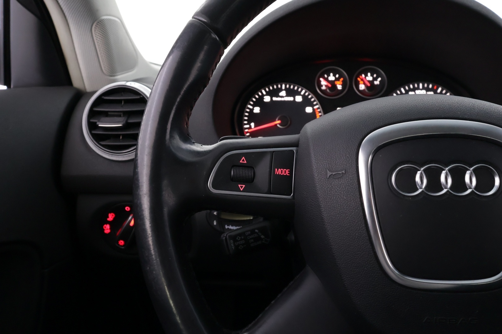 AUDI A3 2012