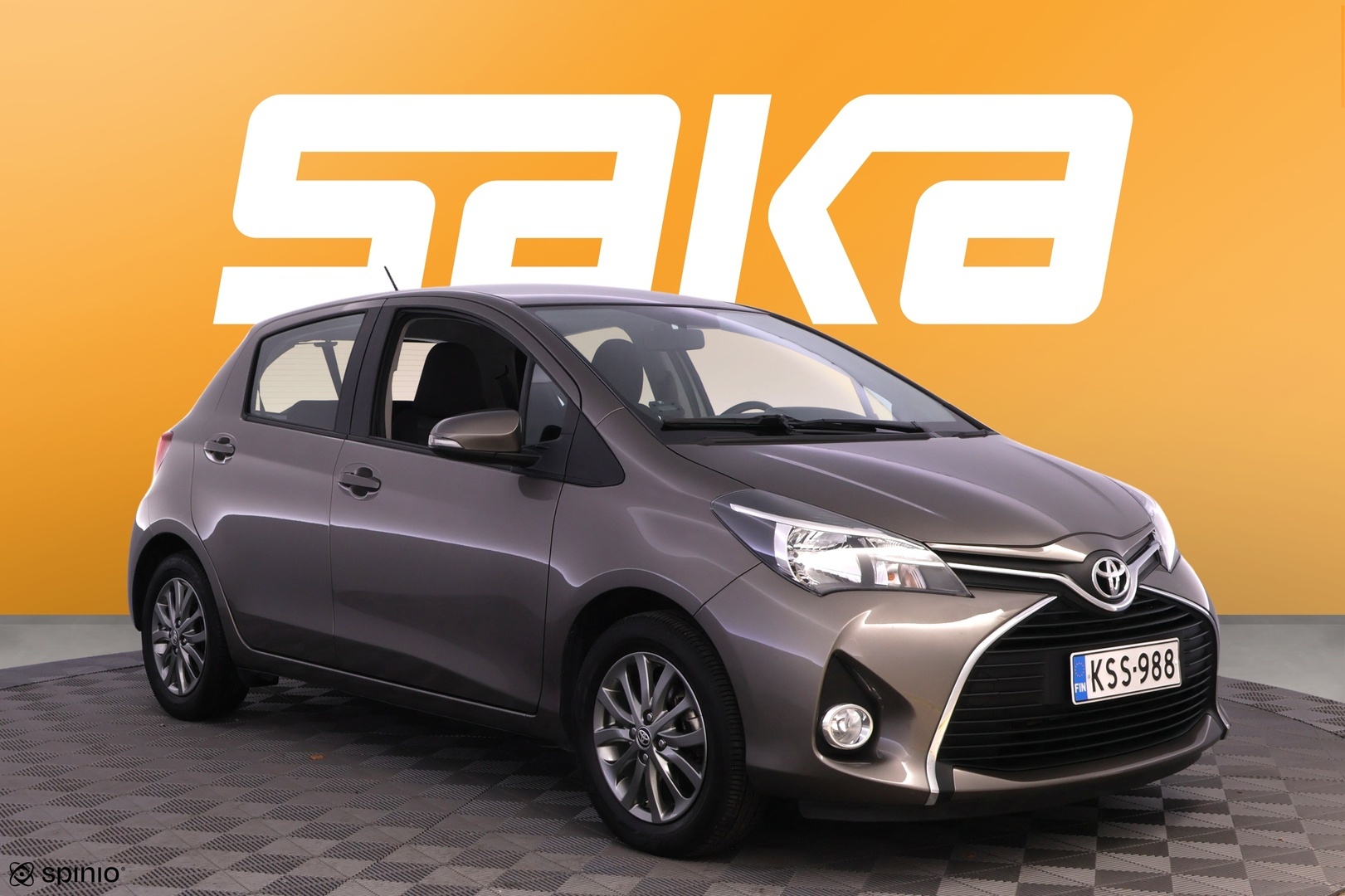 TOYOTA Yaris 2017