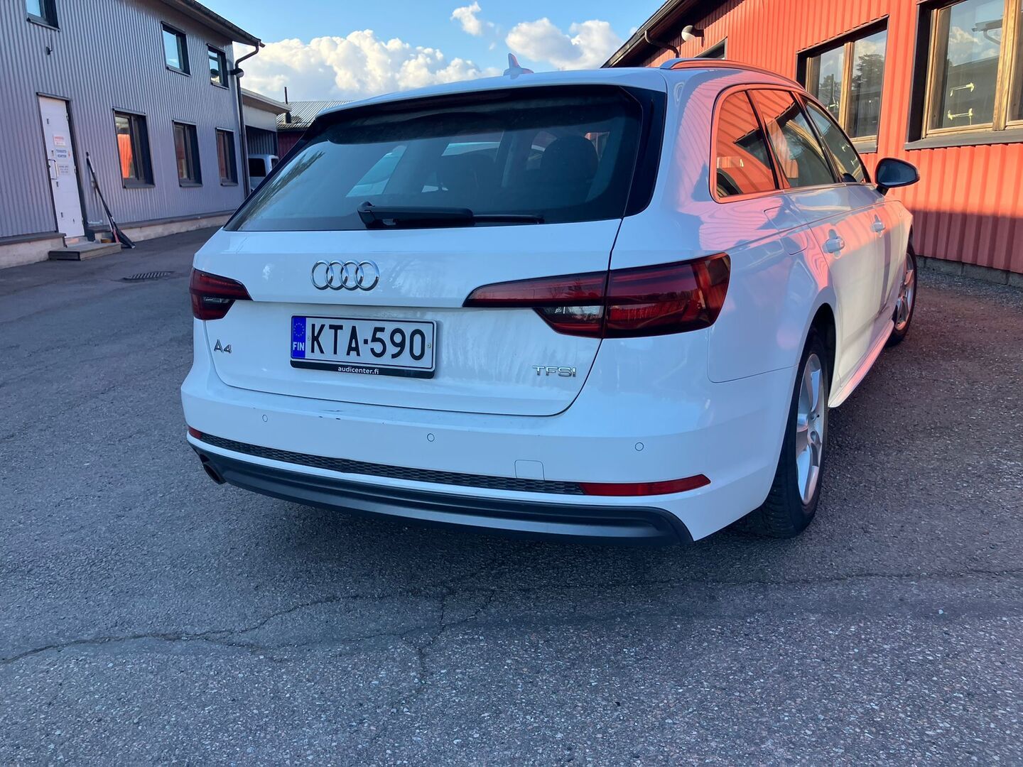 AUDI A4 2018