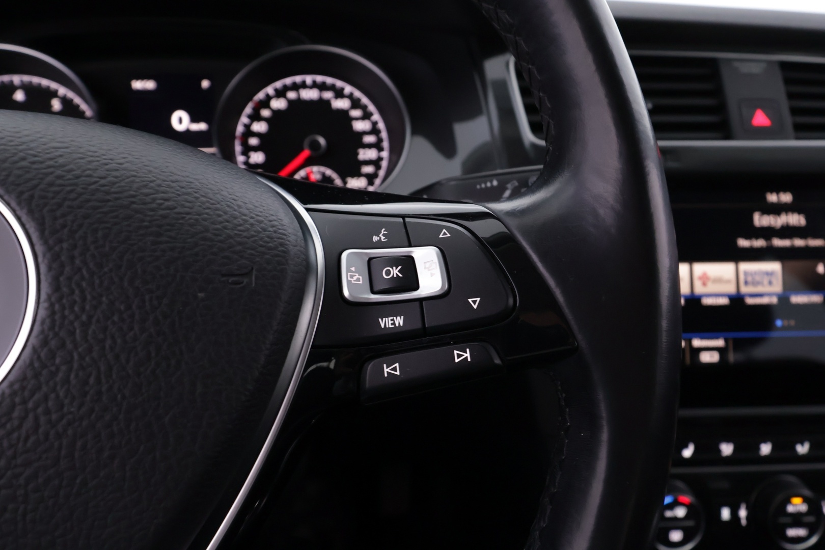 VOLKSWAGEN Golf 2019