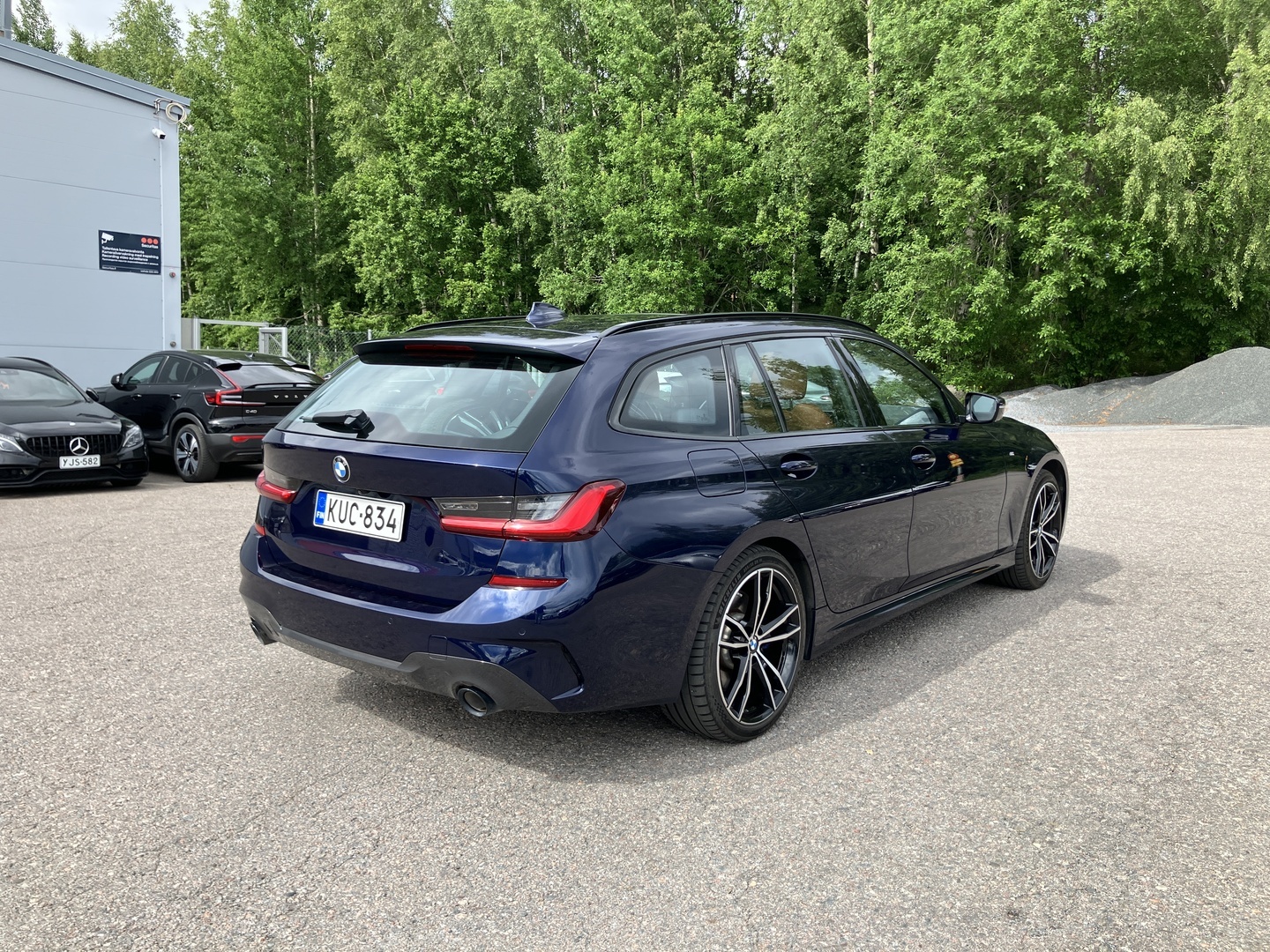 BMW 330 2021