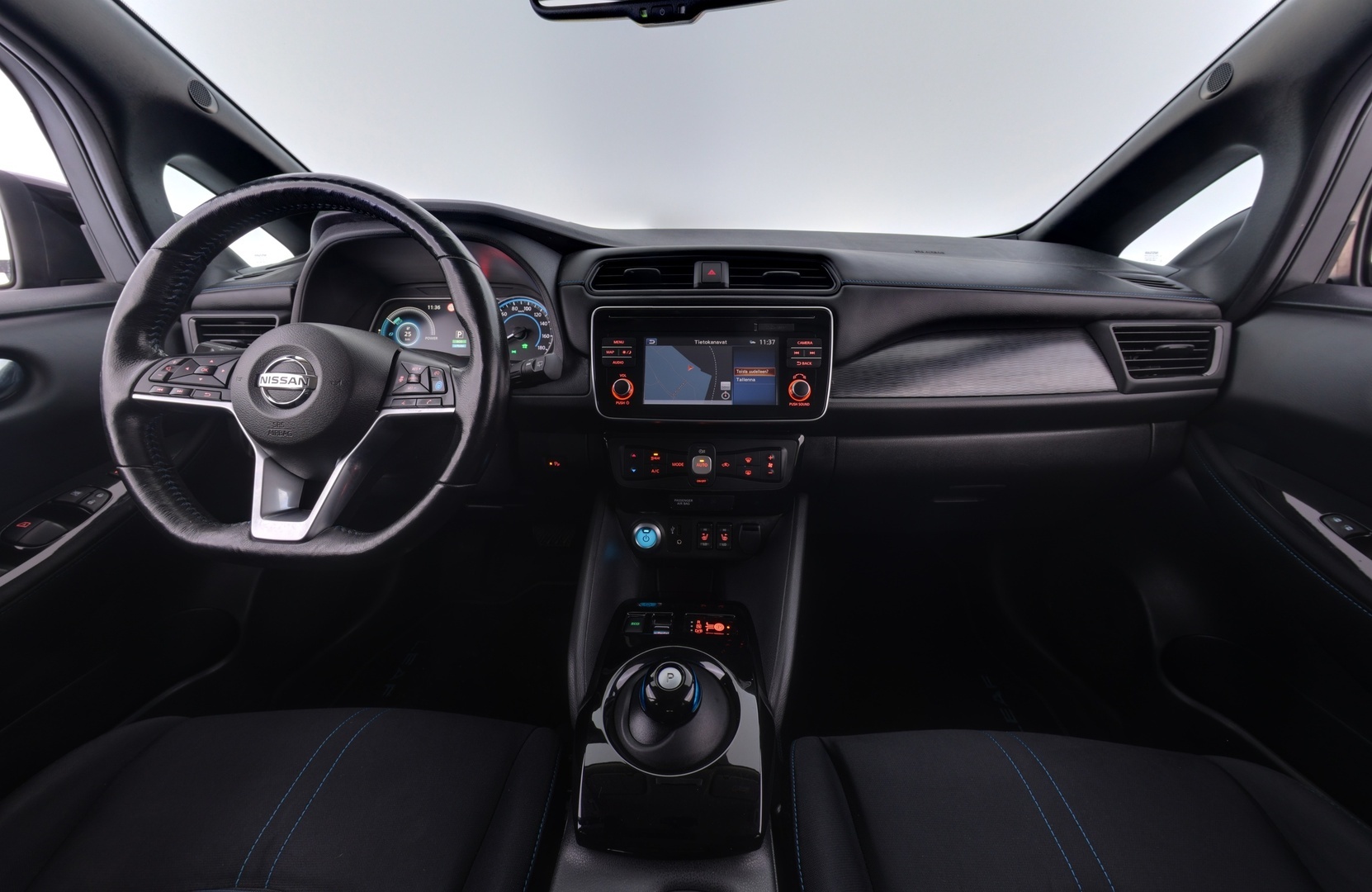 NISSAN Leaf 2018