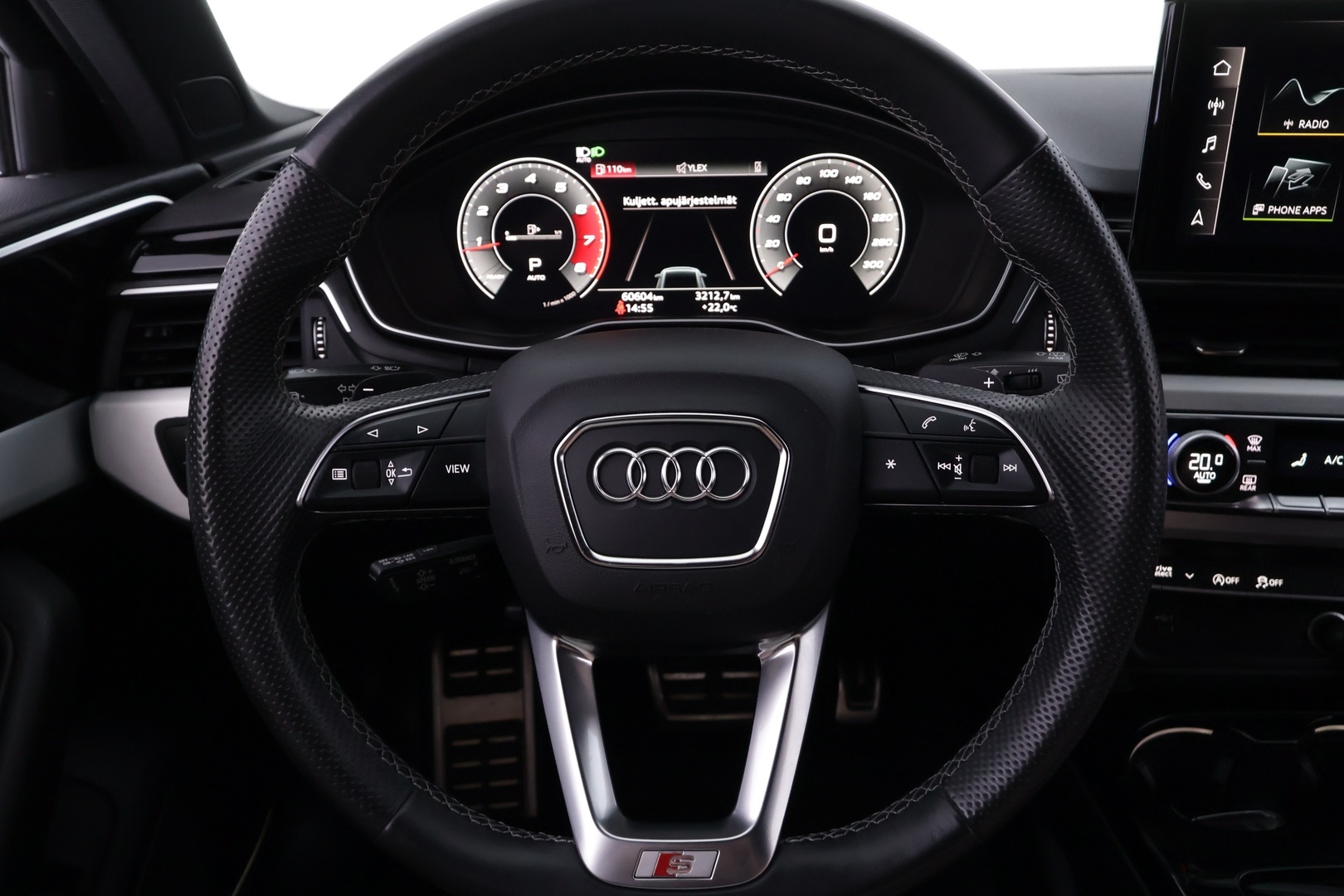 AUDI A4 2021