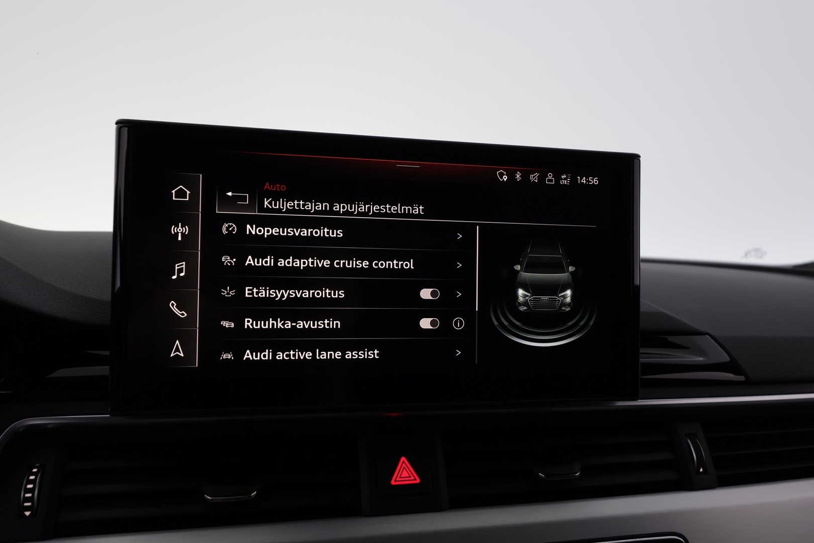 AUDI A4 2021