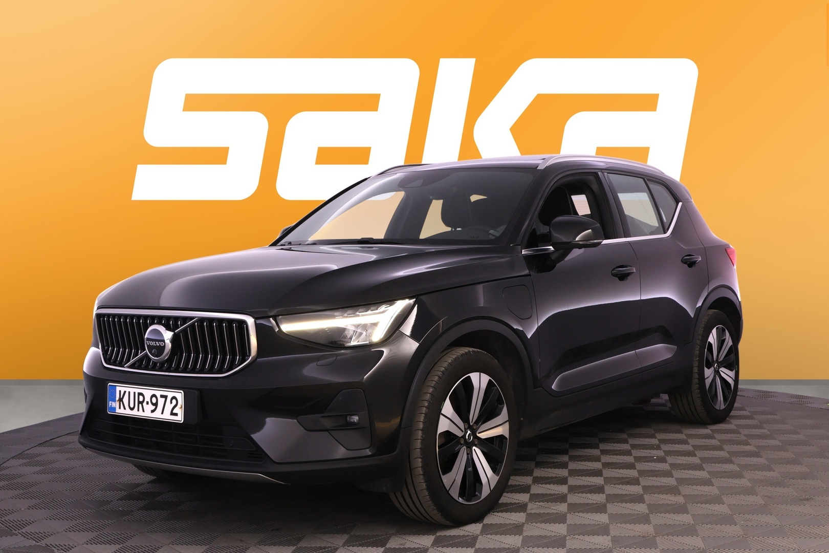 VOLVO XC40 2023