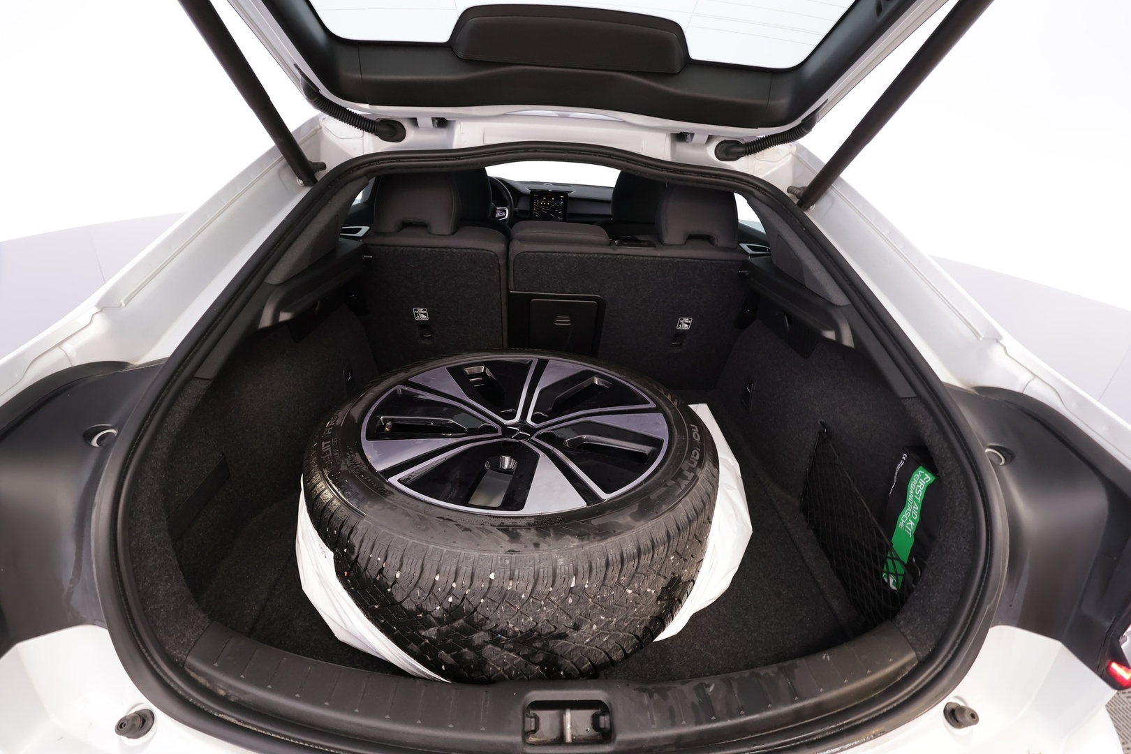 POLESTAR 2 2023