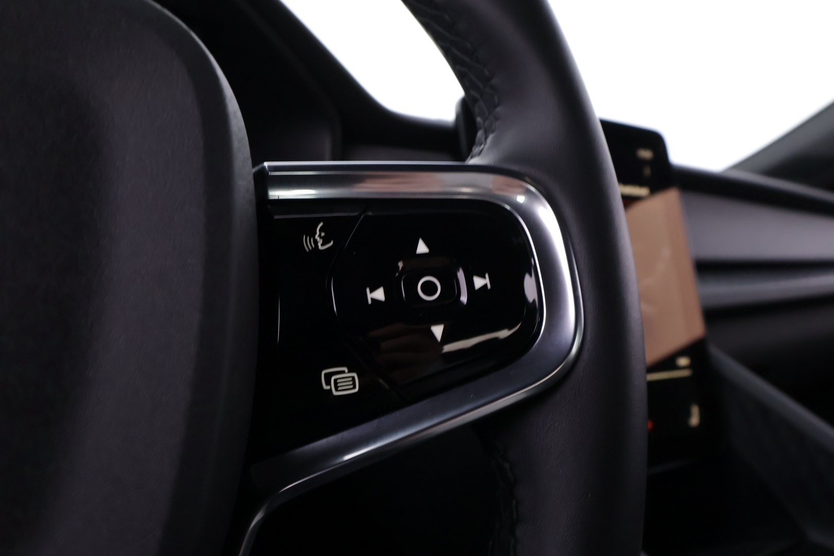 POLESTAR 2 2023