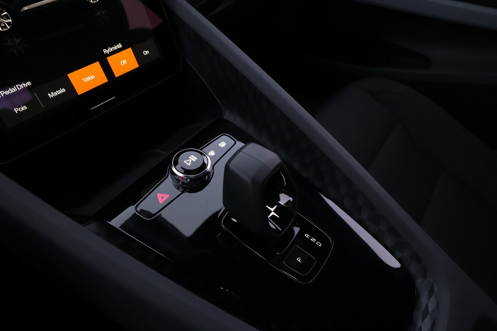 POLESTAR 2 2023
