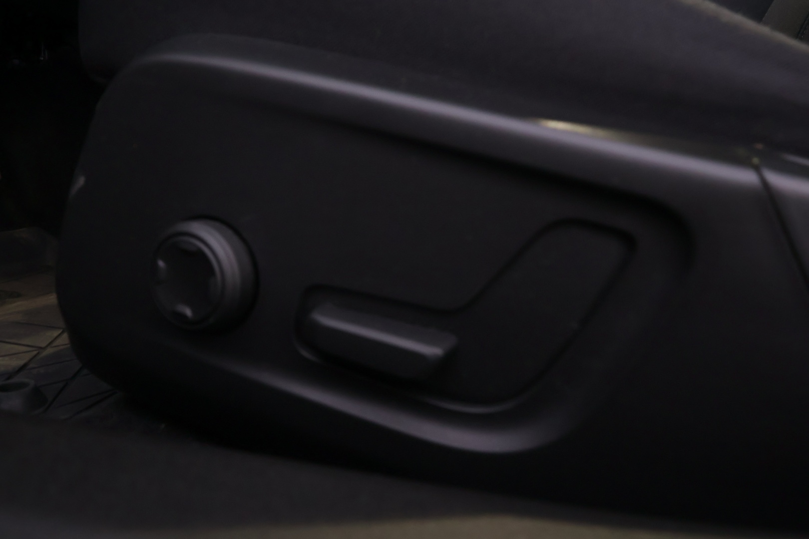 POLESTAR 2 2023