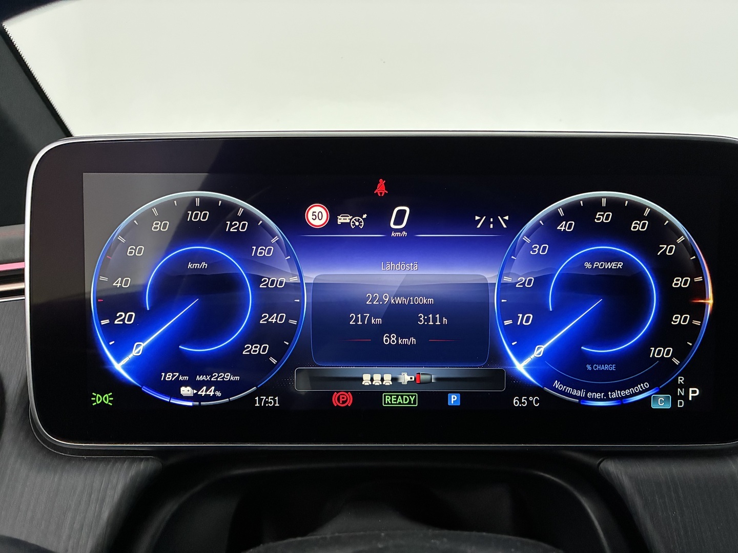 MERCEDES-BENZ EQE 2023