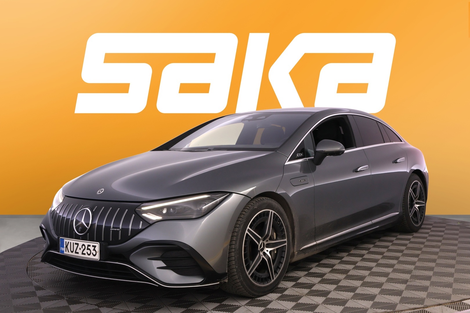 MERCEDES-BENZ EQE 2023