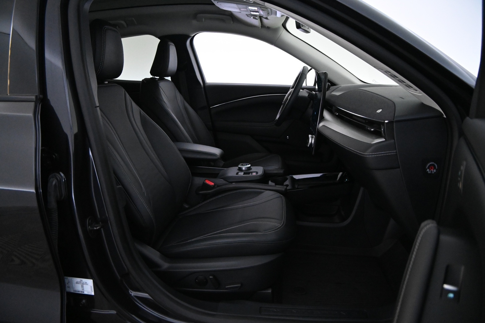 FORD MUSTANG MACH-E 2022