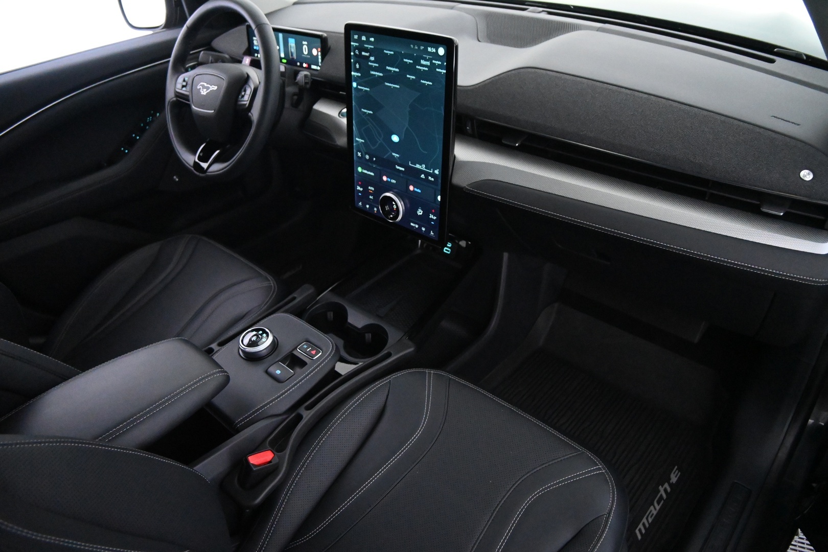 FORD MUSTANG MACH-E 2022