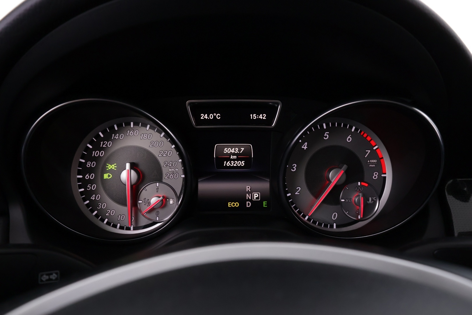 MERCEDES-BENZ CLA 2015