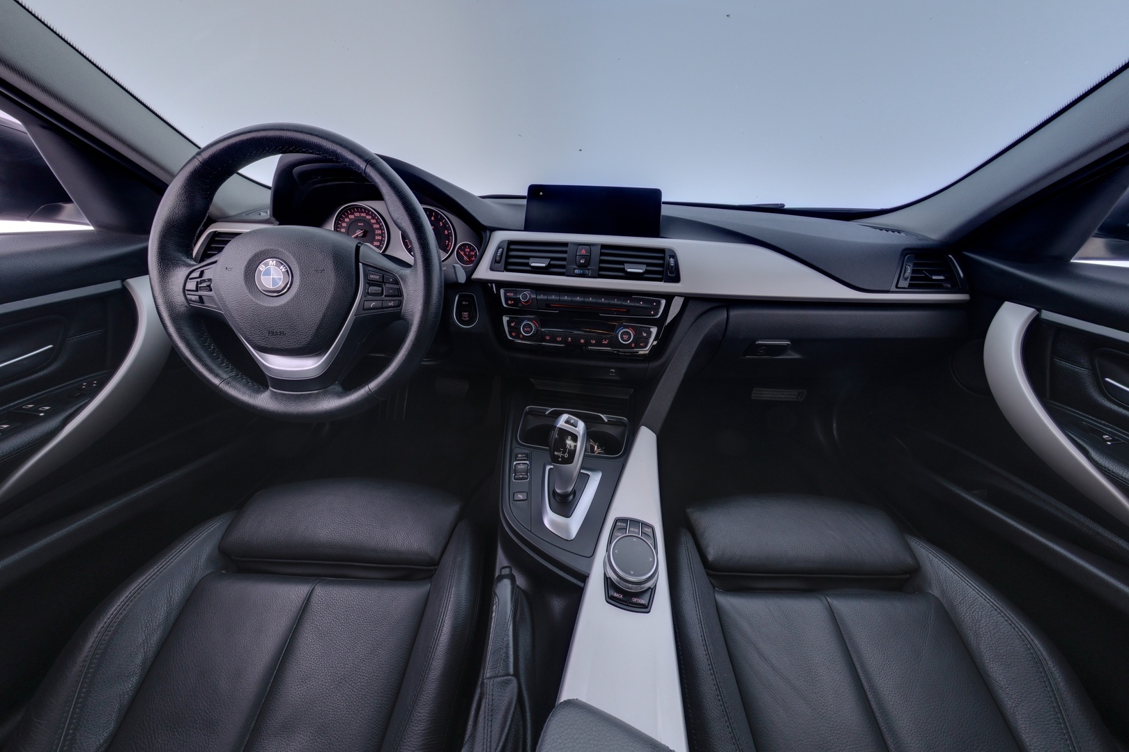 BMW 320 2018