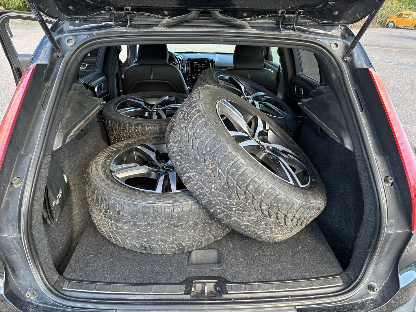 VOLVO XC40 2019