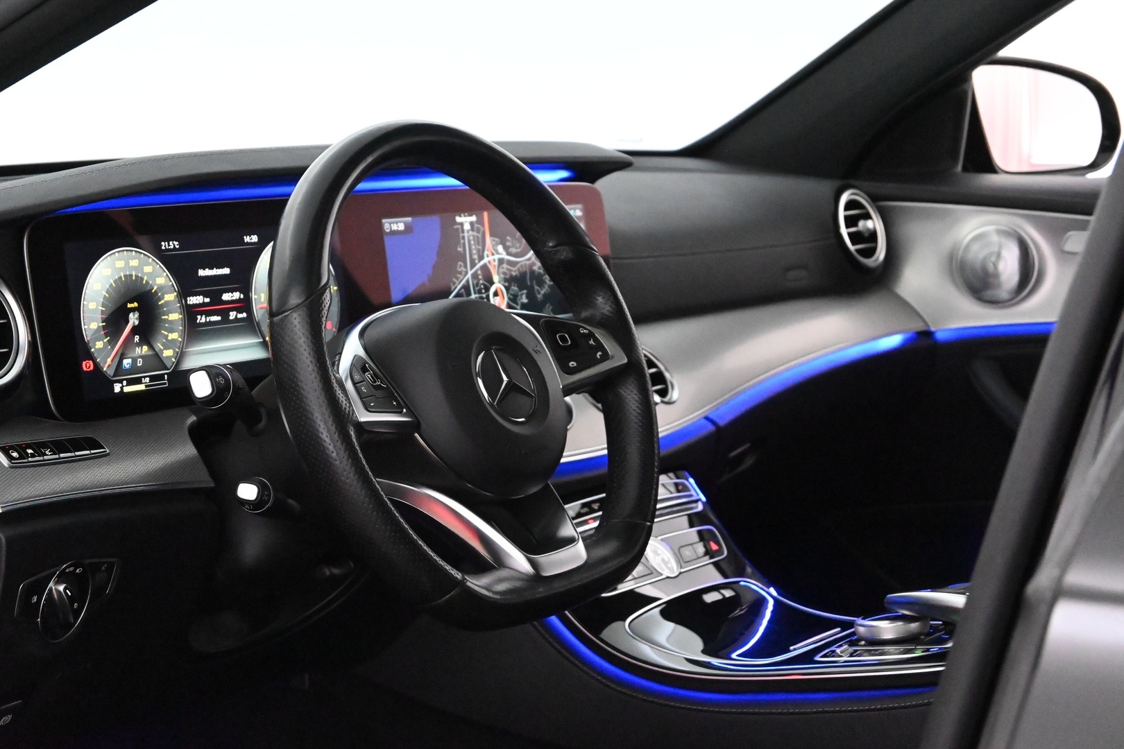 MERCEDES-BENZ E 2017