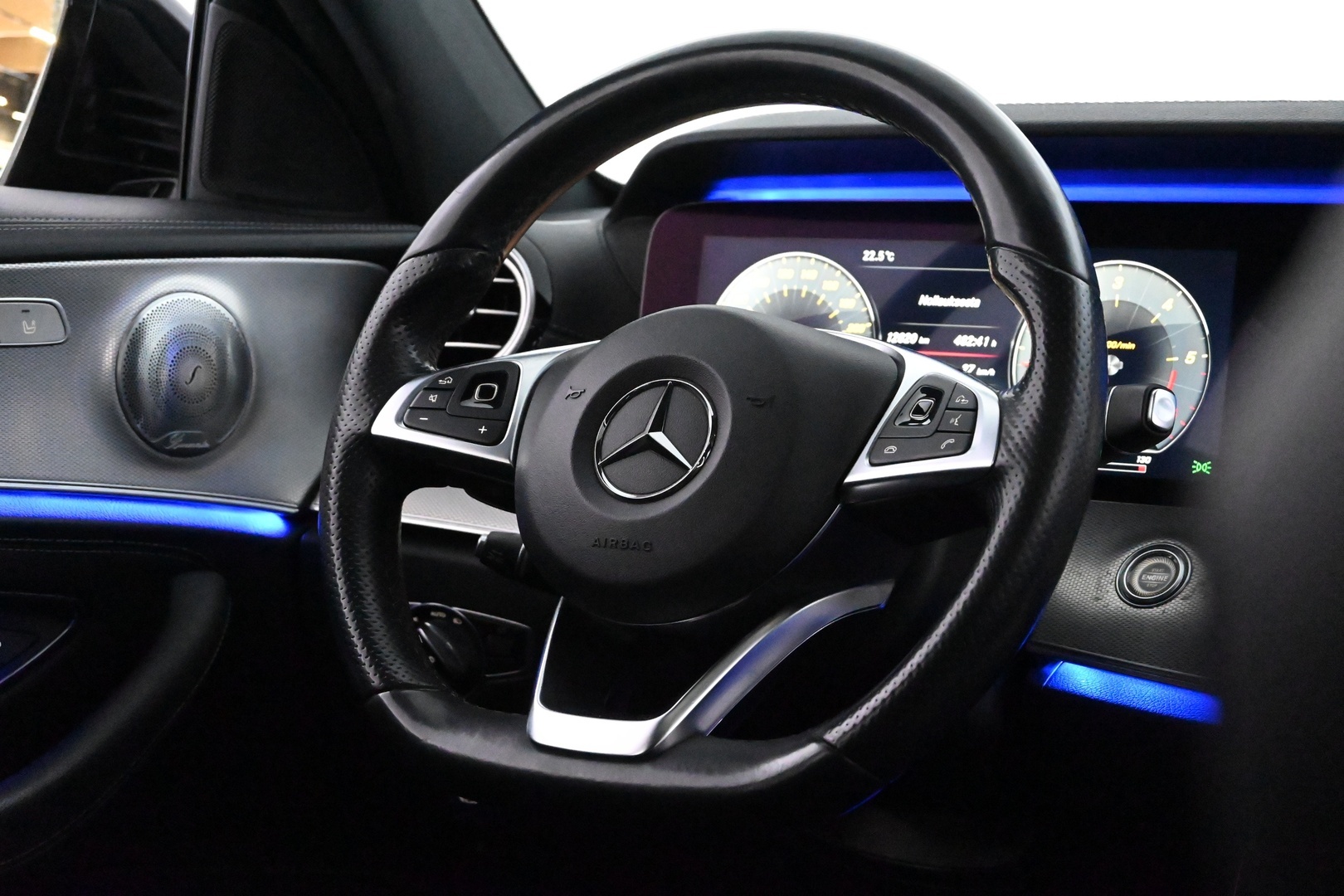 MERCEDES-BENZ E 2017