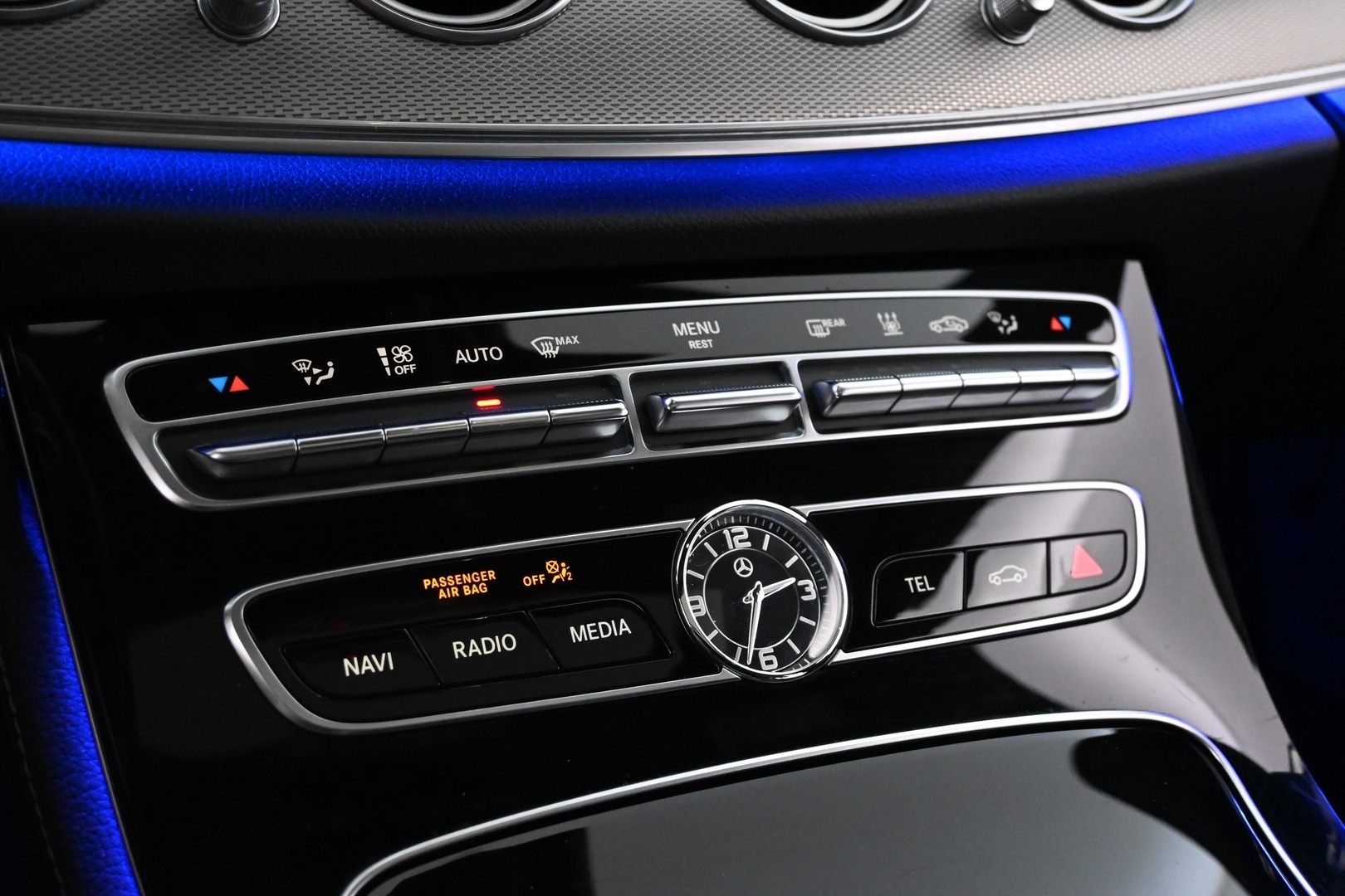 MERCEDES-BENZ E 2017