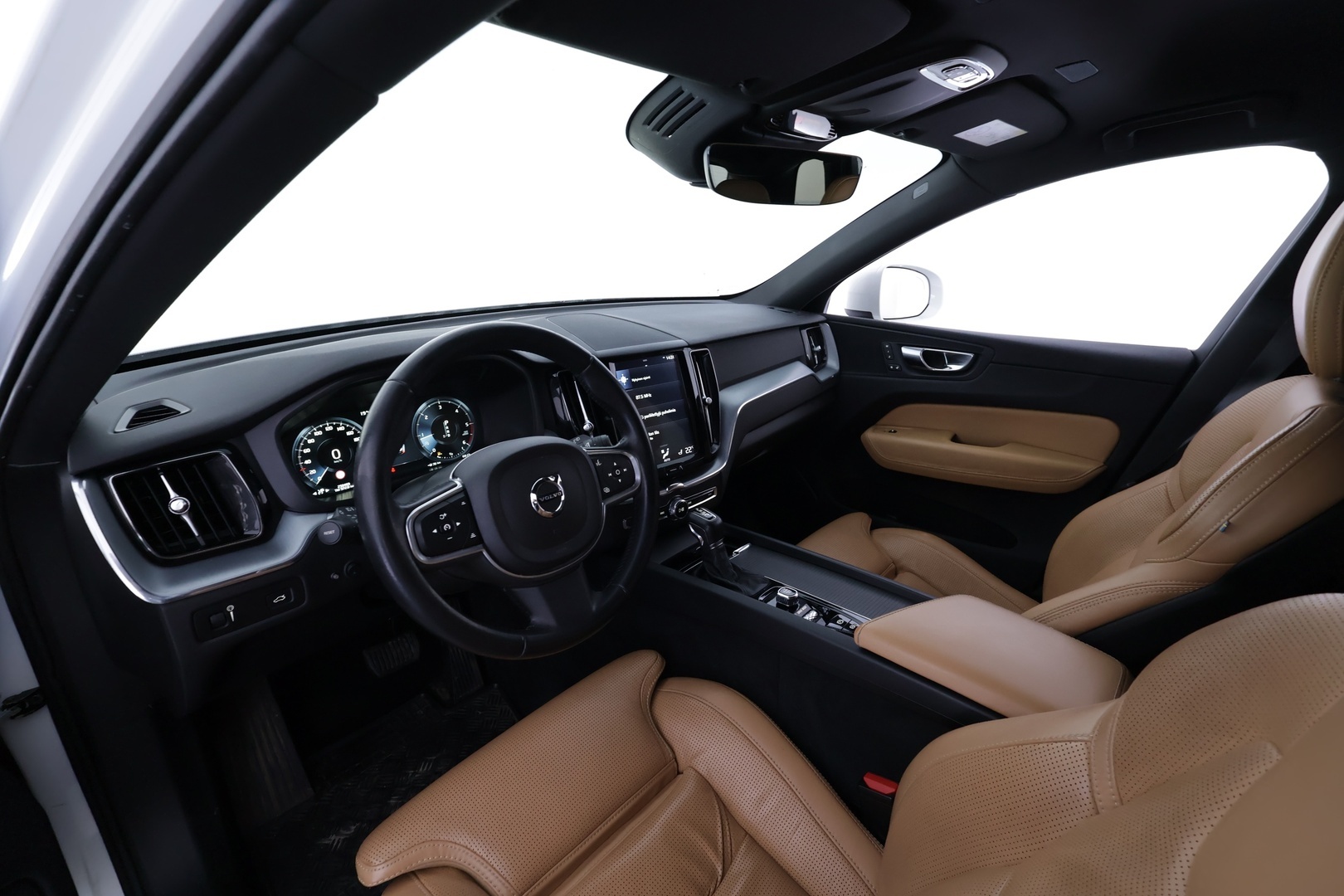 VOLVO XC60 2018