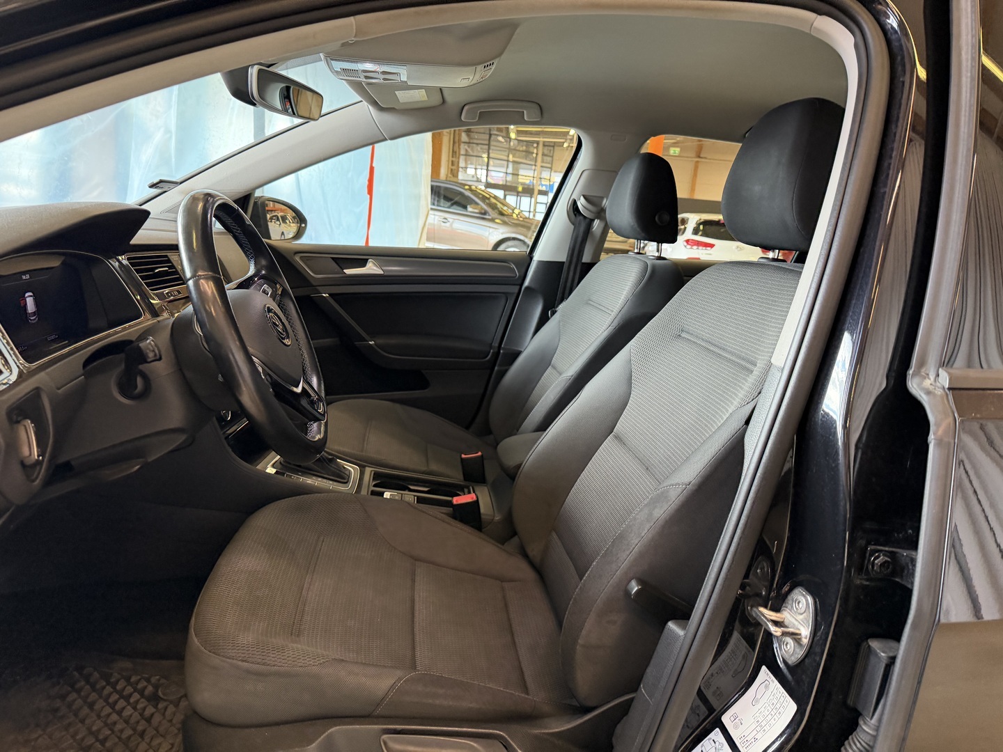 VOLKSWAGEN Golf 2020