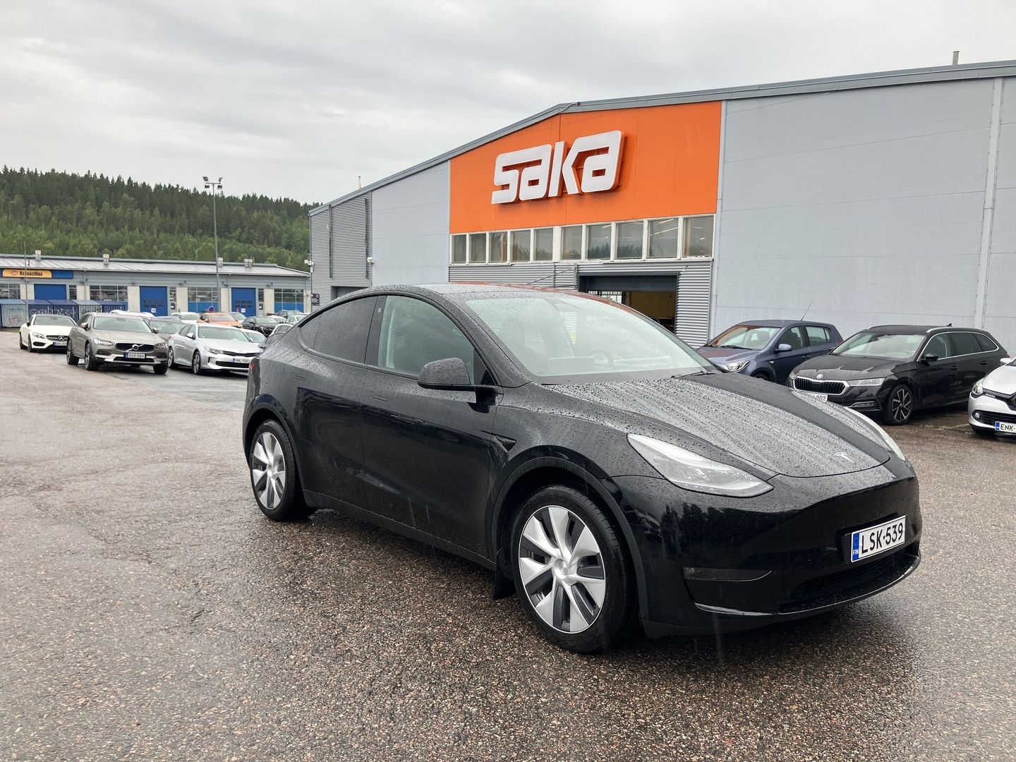 TESLA Model Y 2023