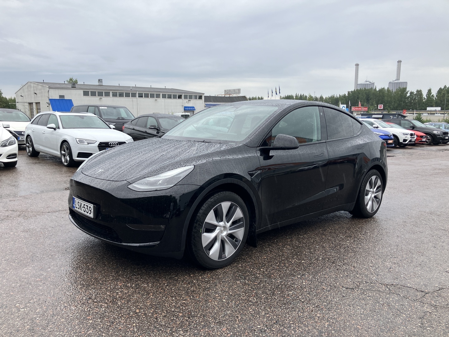TESLA Model Y 2023