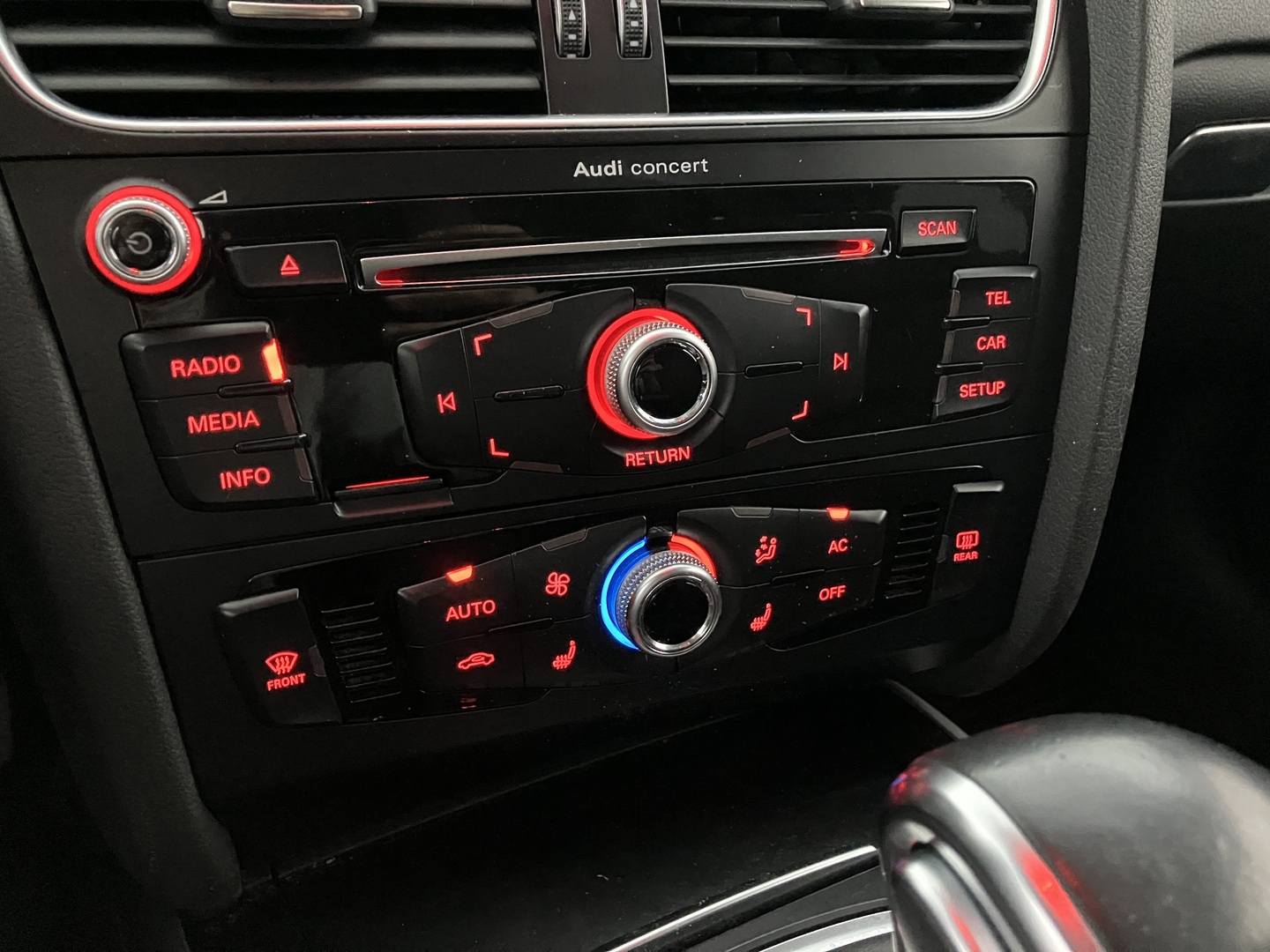AUDI A4 2013