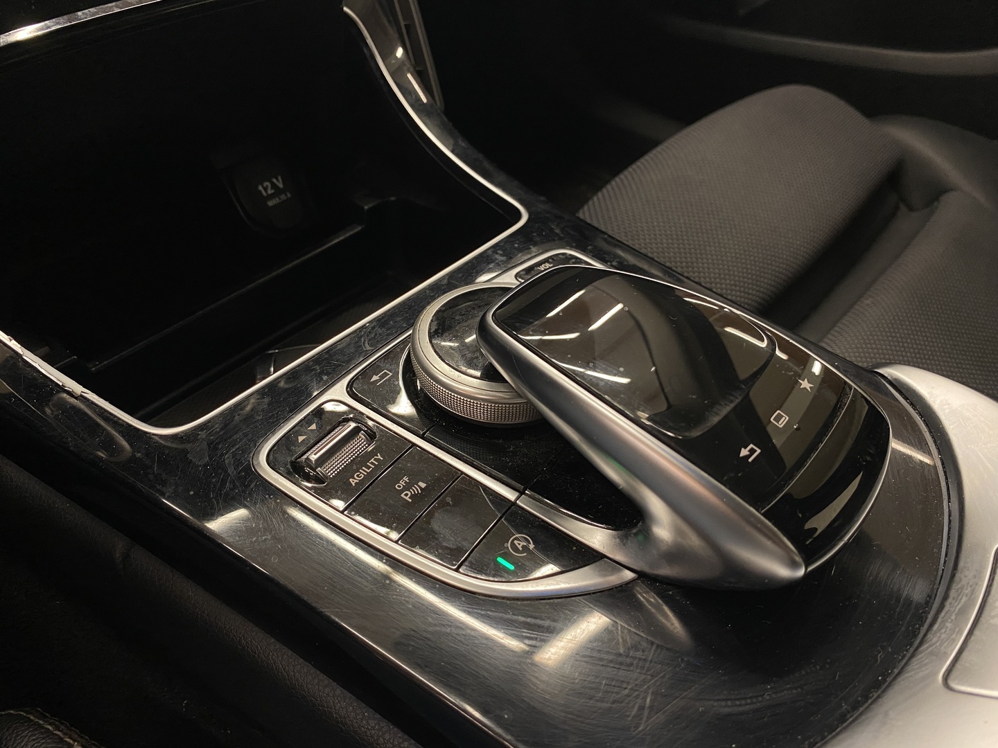 MERCEDES-BENZ C 2015