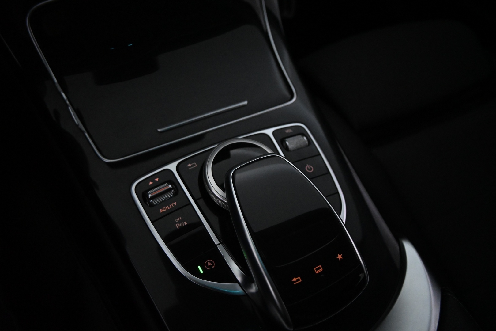 MERCEDES-BENZ C 2015