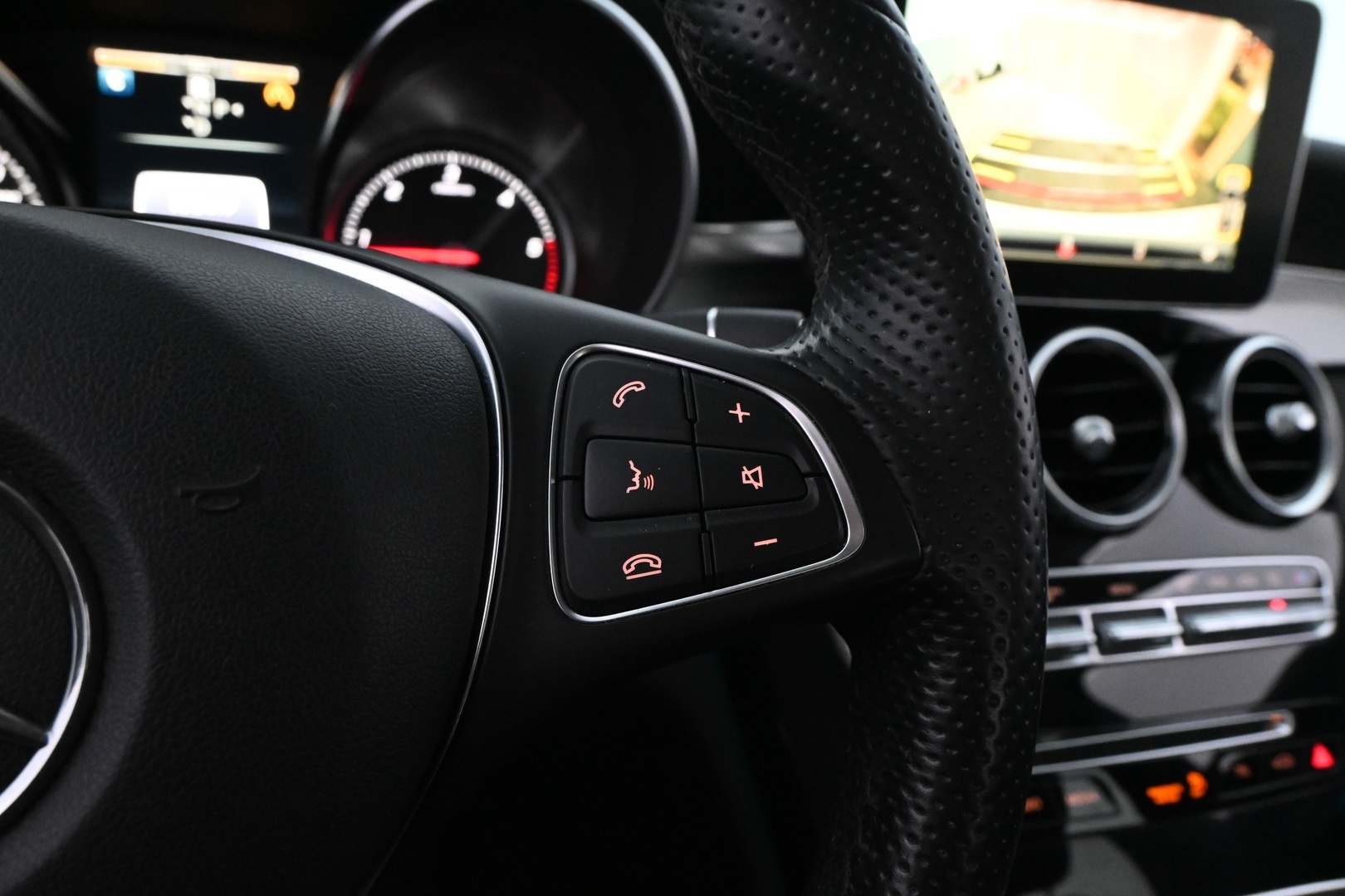 MERCEDES-BENZ C 2015