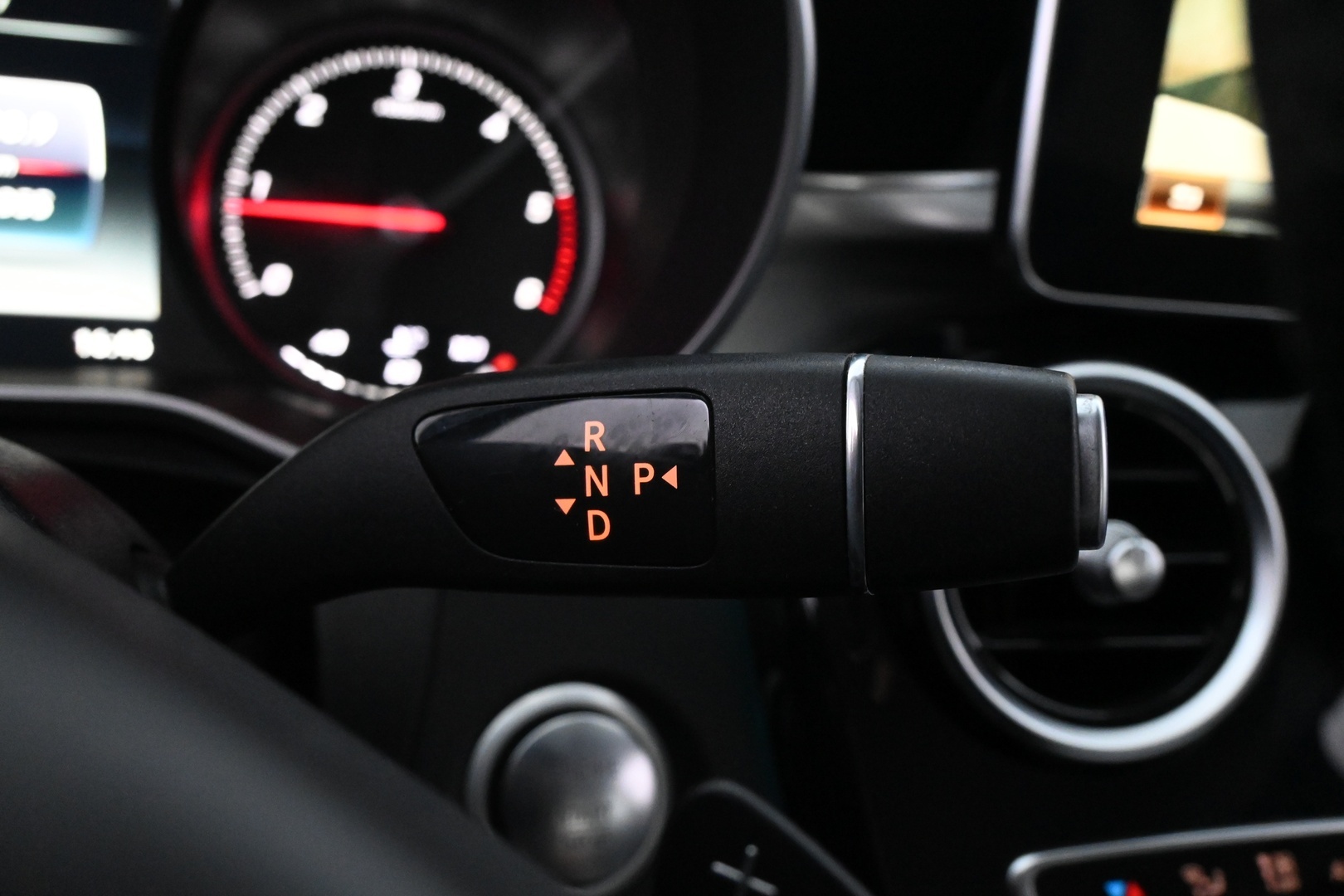 MERCEDES-BENZ C 2015