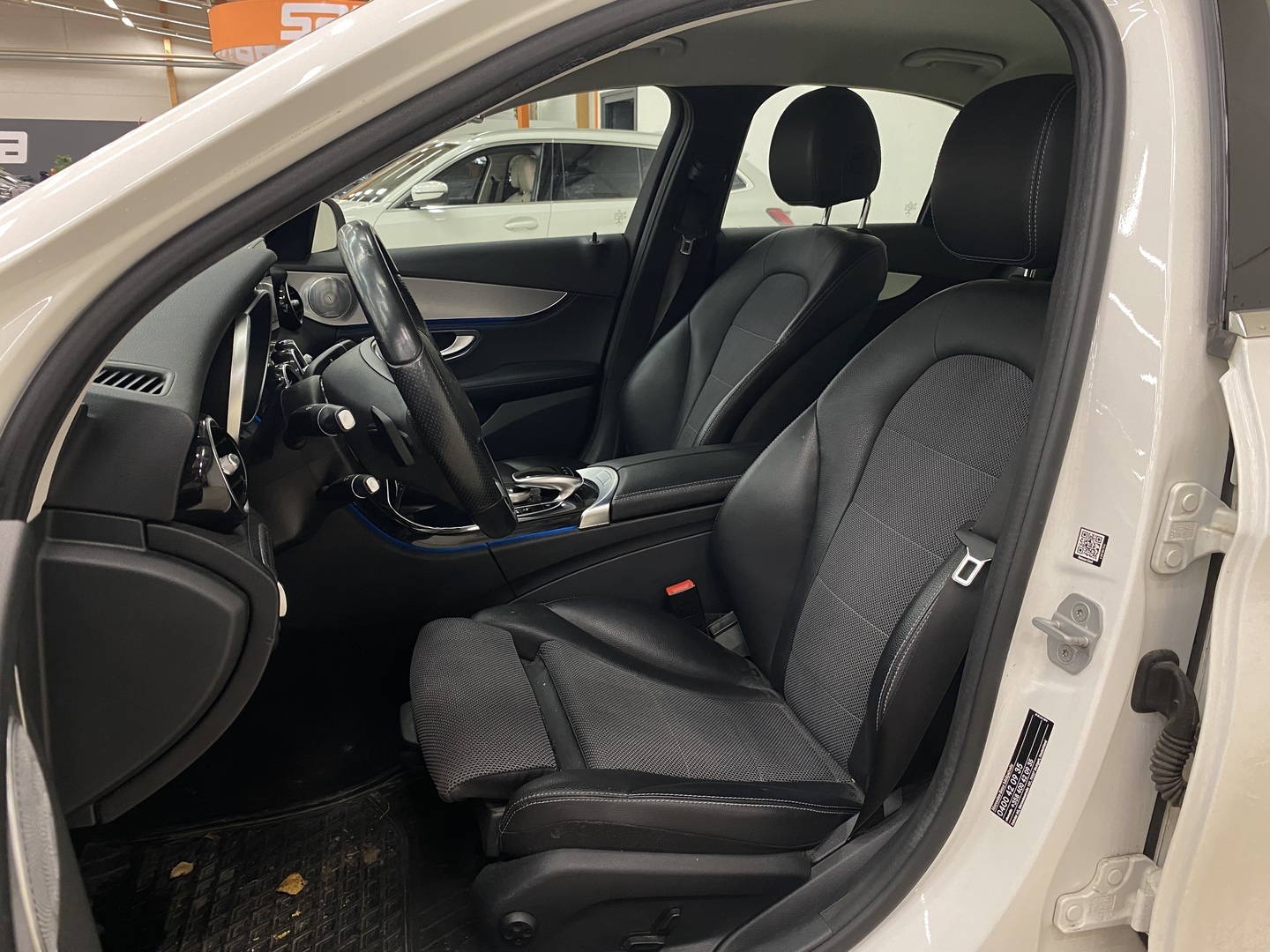 MERCEDES-BENZ C 2015