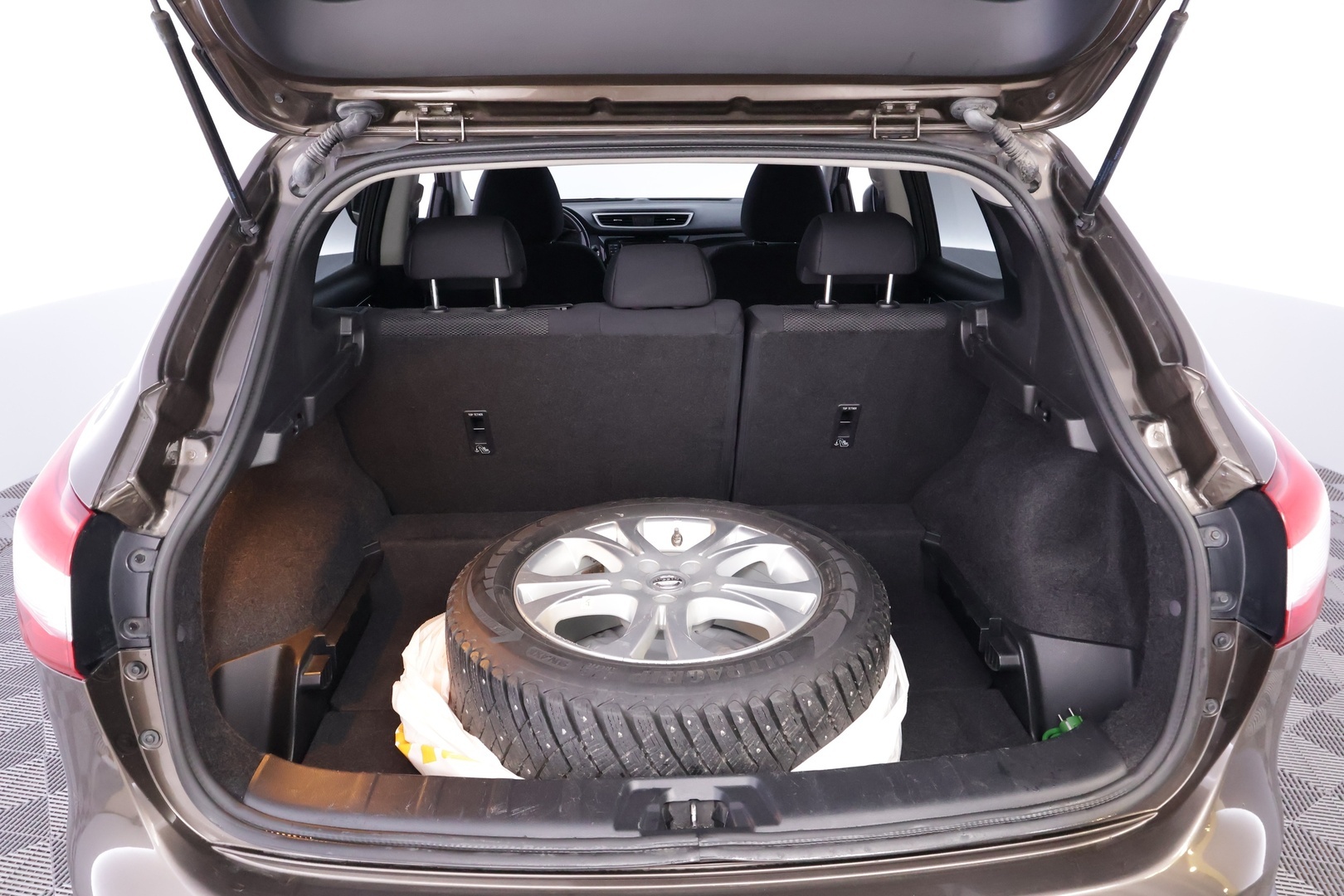 NISSAN Qashqai 2016