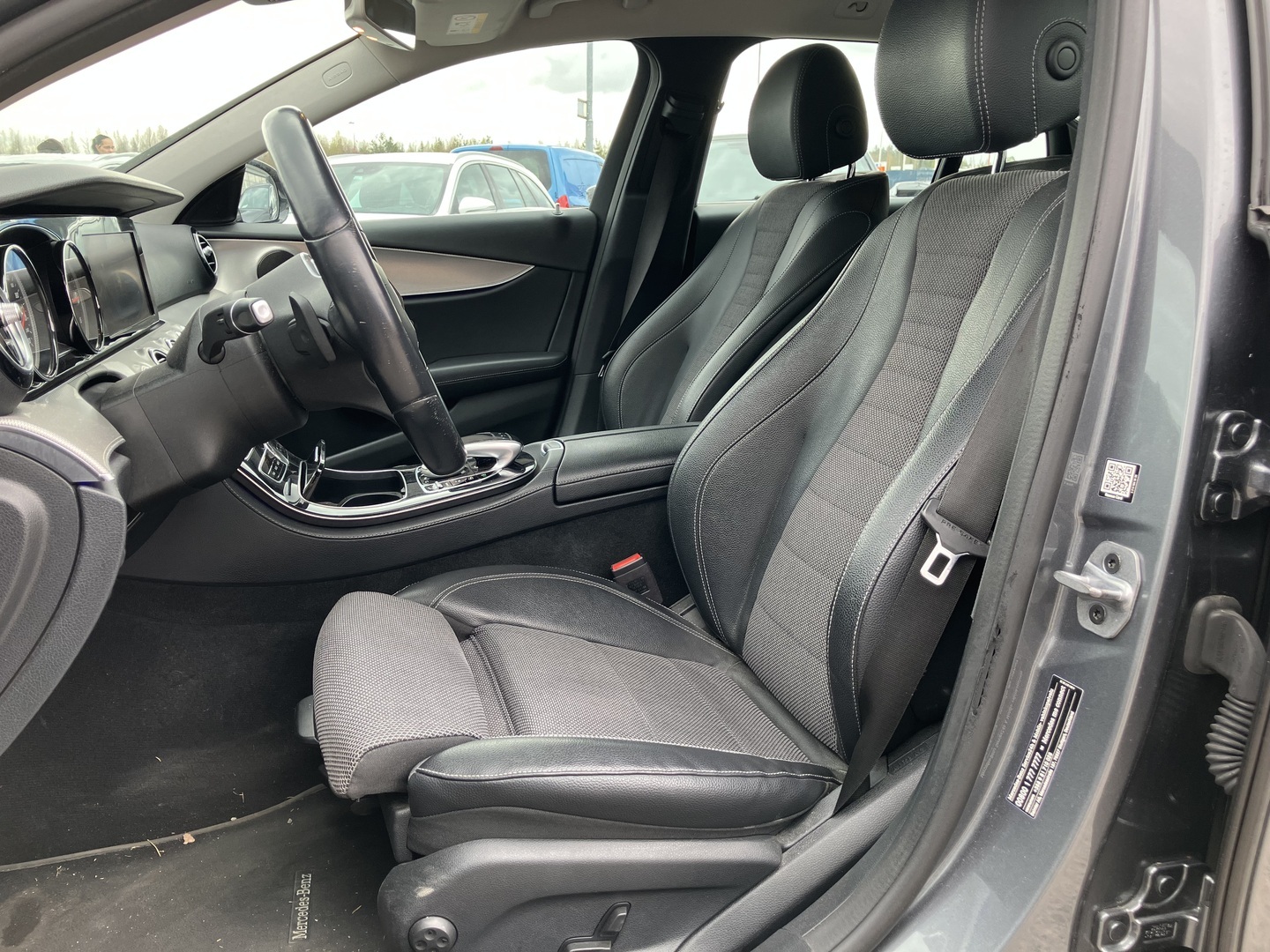 MERCEDES-BENZ E 2019