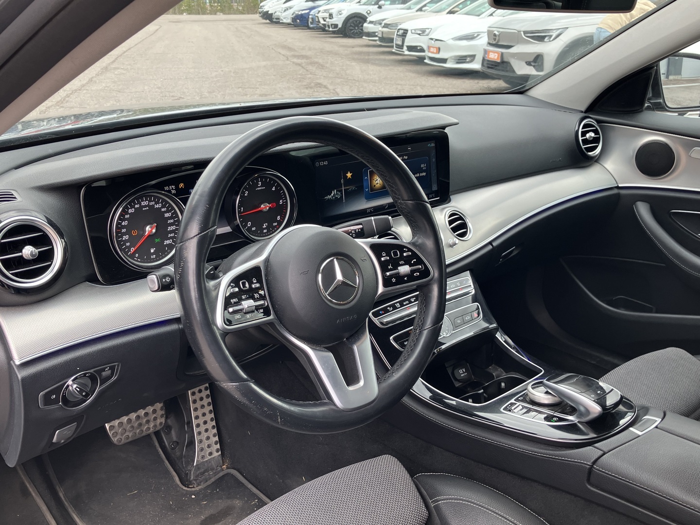 MERCEDES-BENZ E 2019