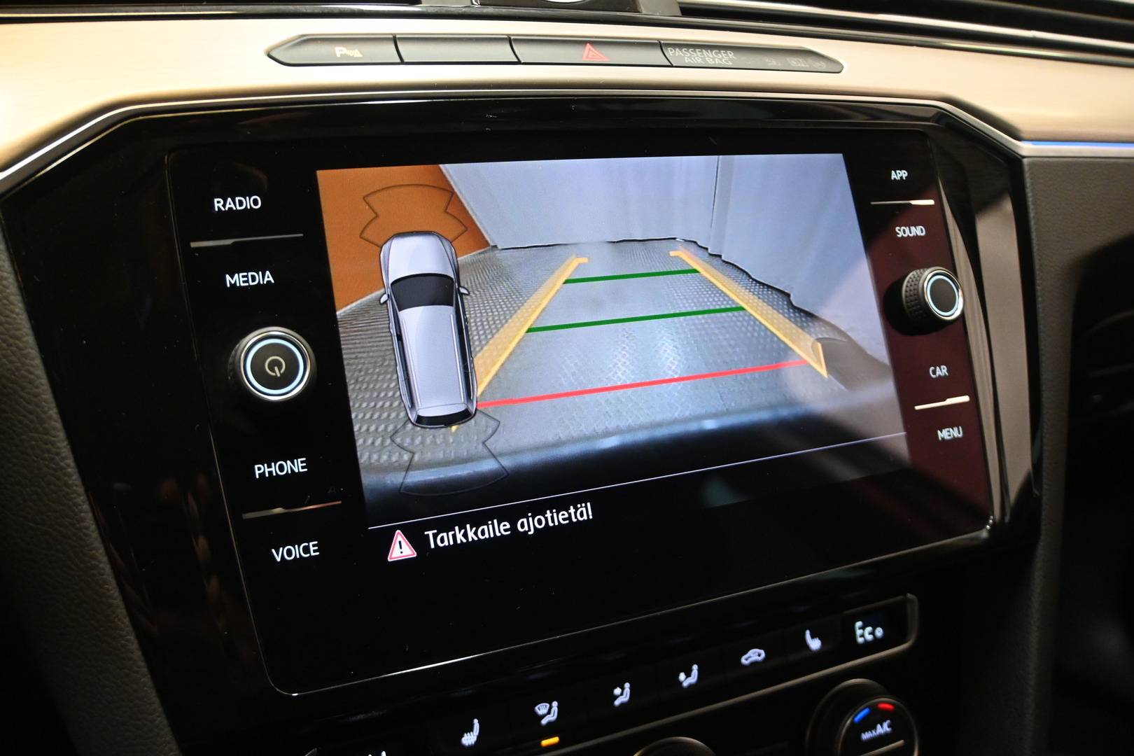 VOLKSWAGEN Passat 2018