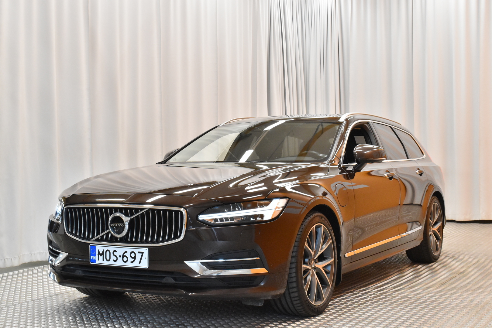 VOLVO V90 2020