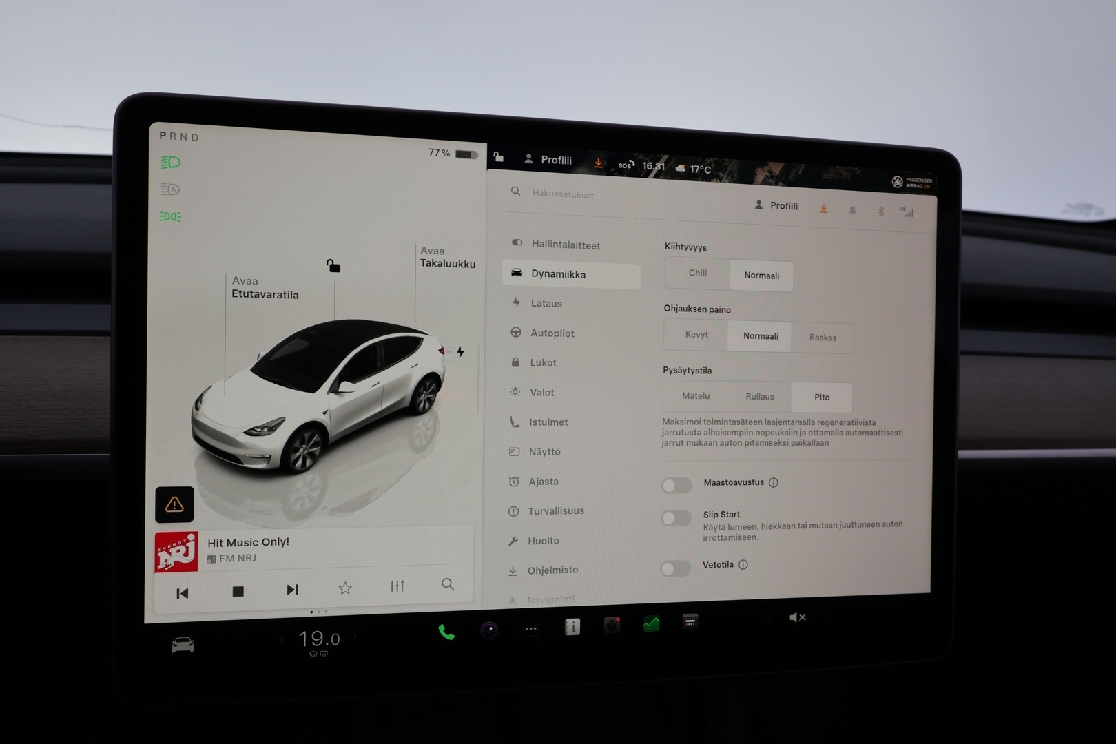 TESLA Model Y 2023