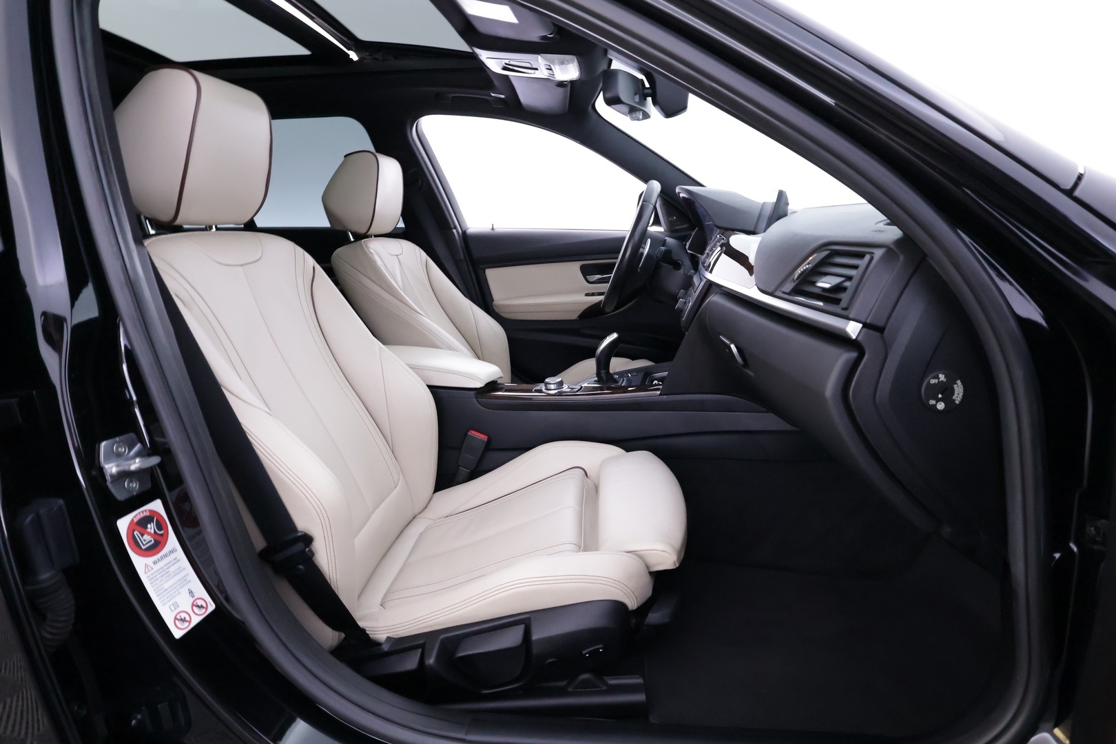 BMW 330 2015